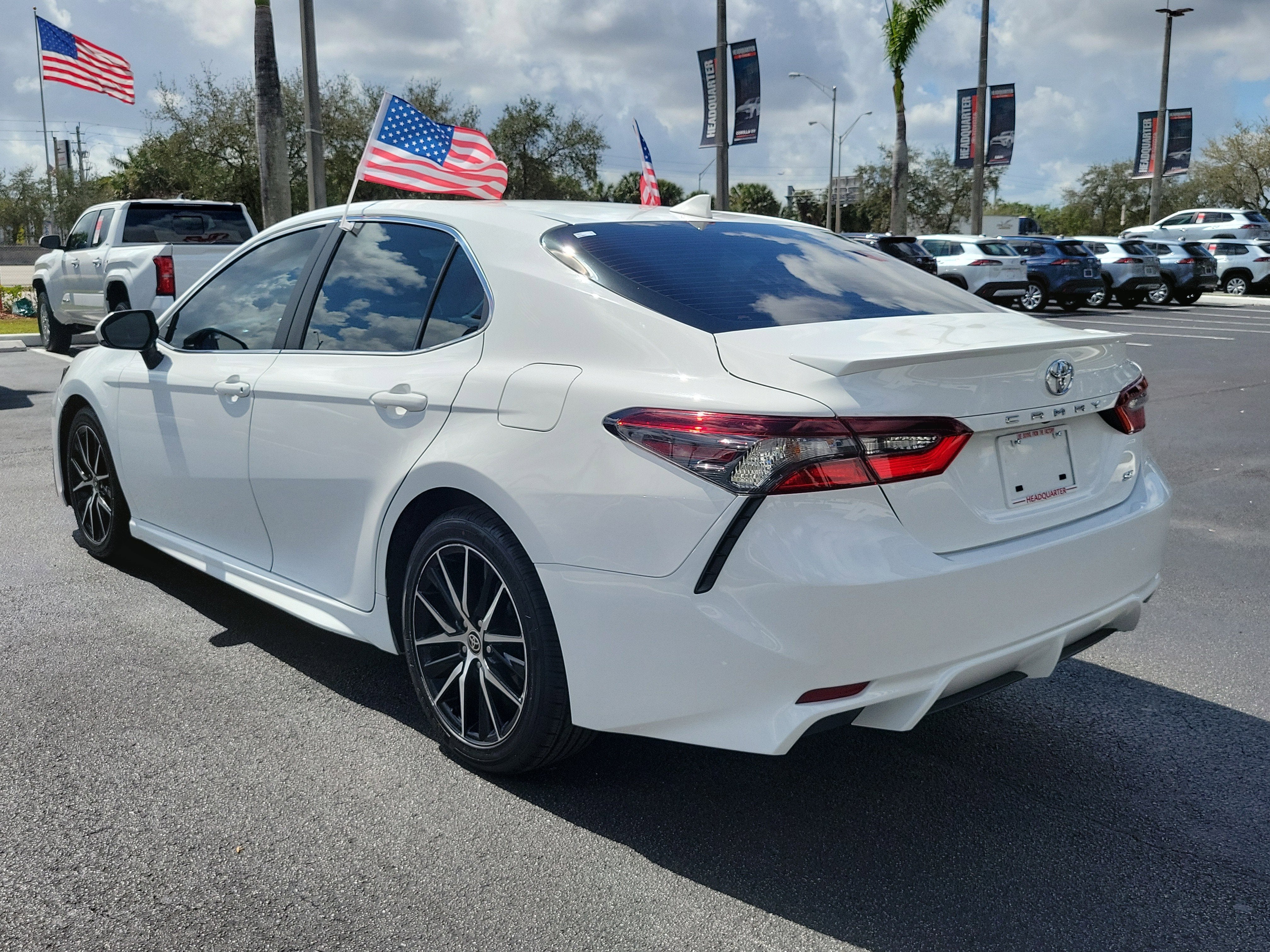 2022 Toyota Camry SE