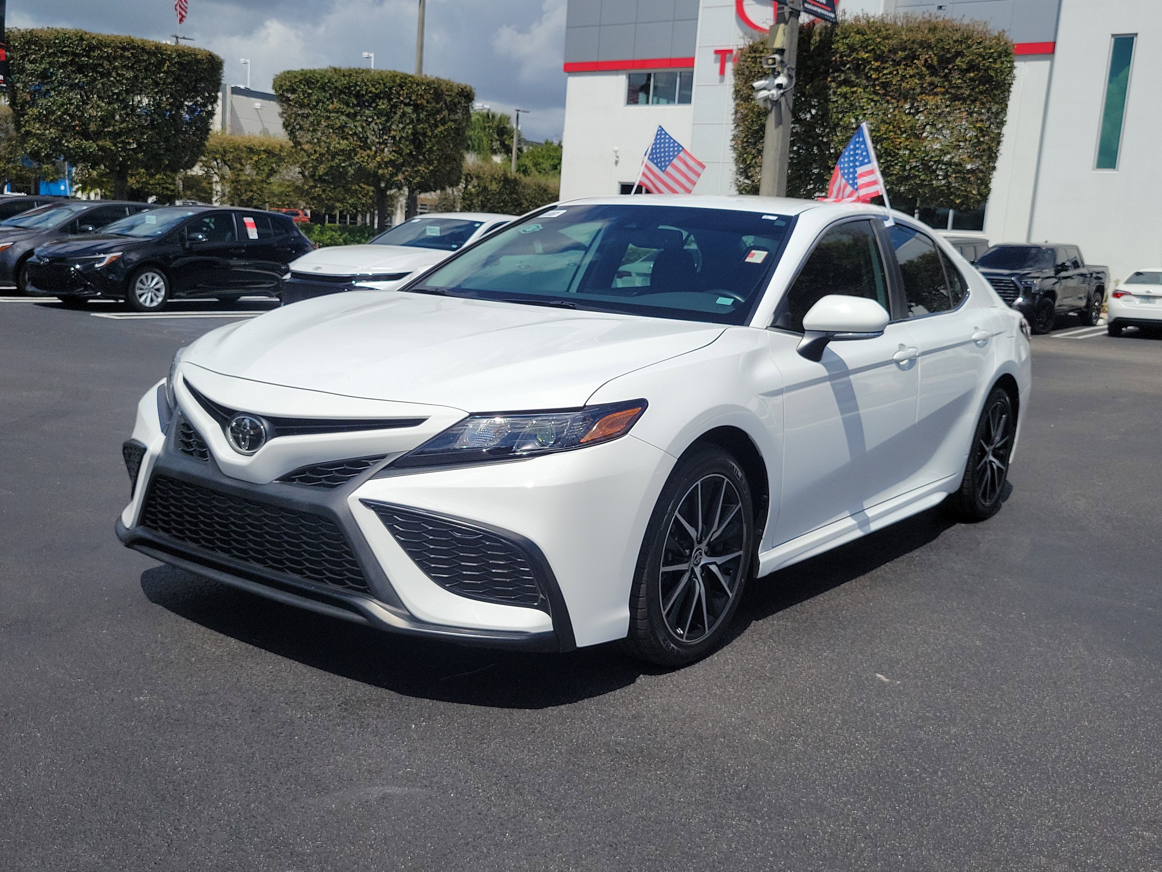 2023 Toyota Camry SE