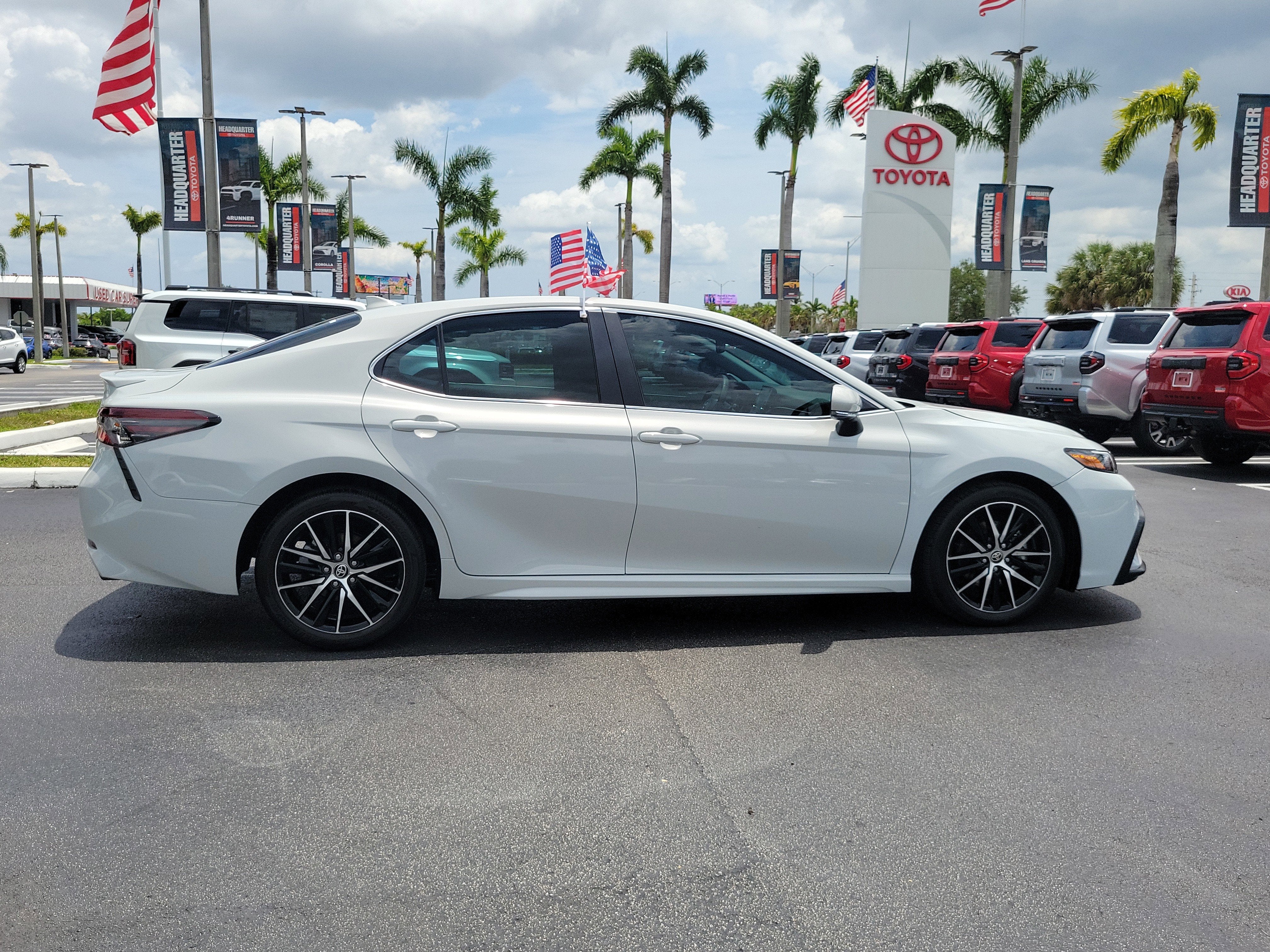 2024 Toyota Camry SE