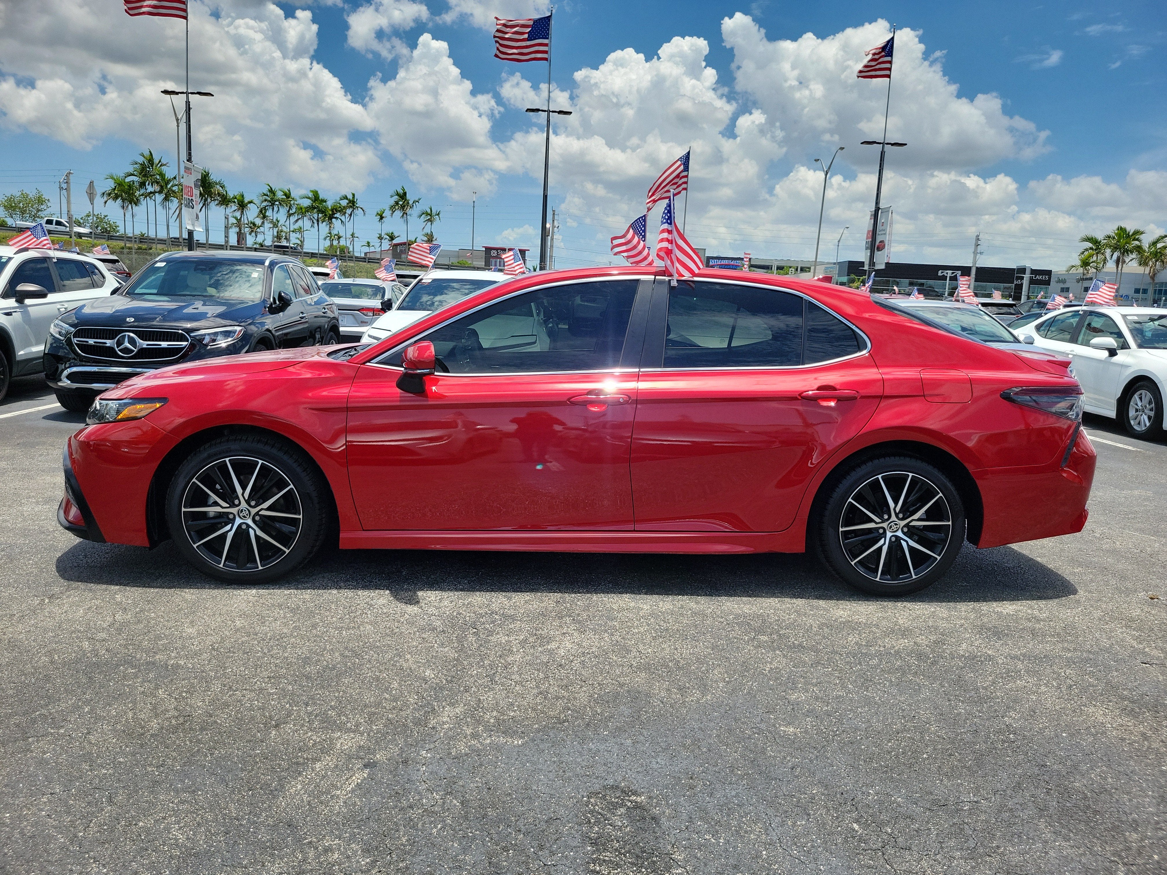 2023 Toyota Camry SE