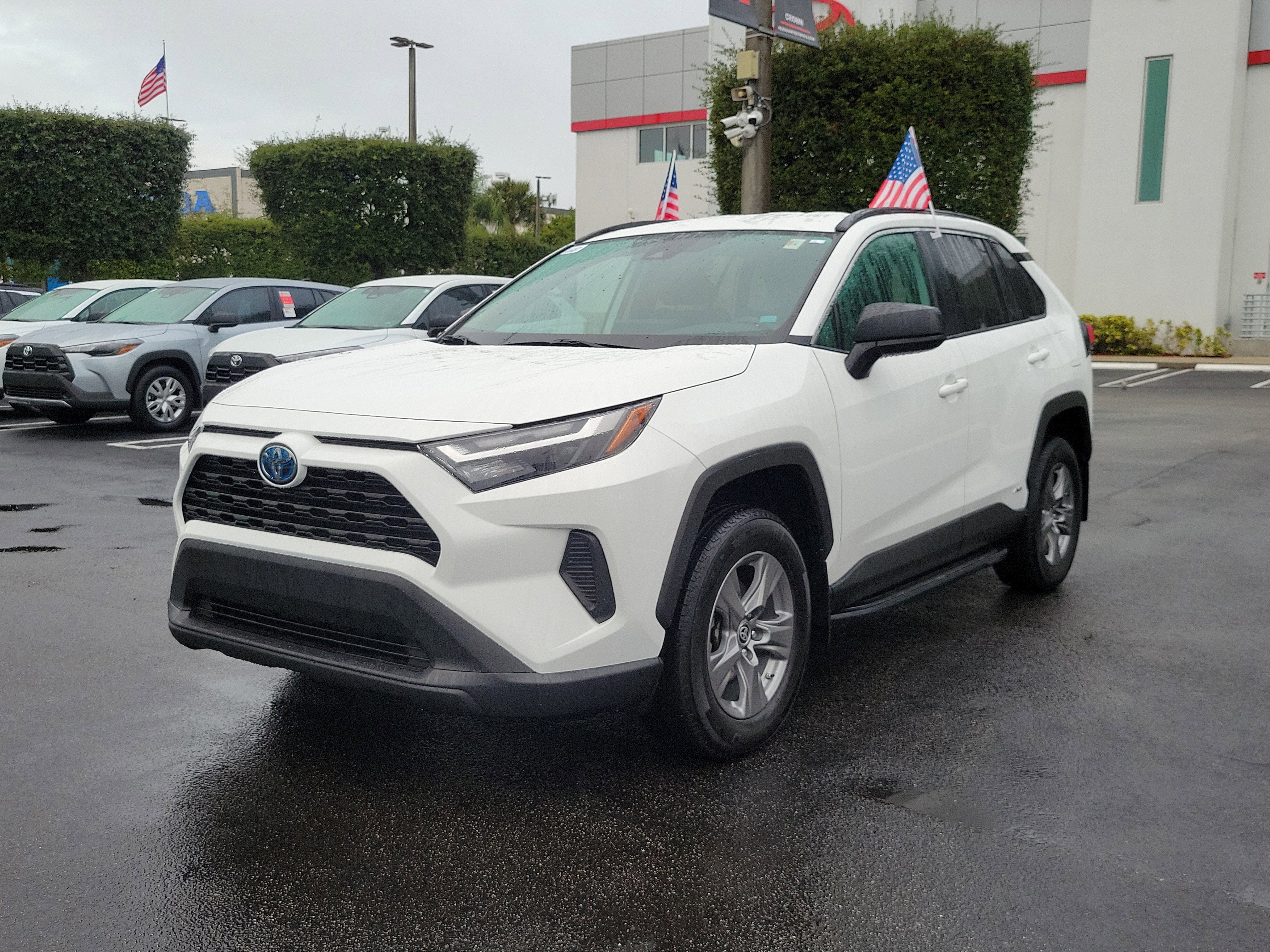2023 Toyota RAV4 Hybrid LE