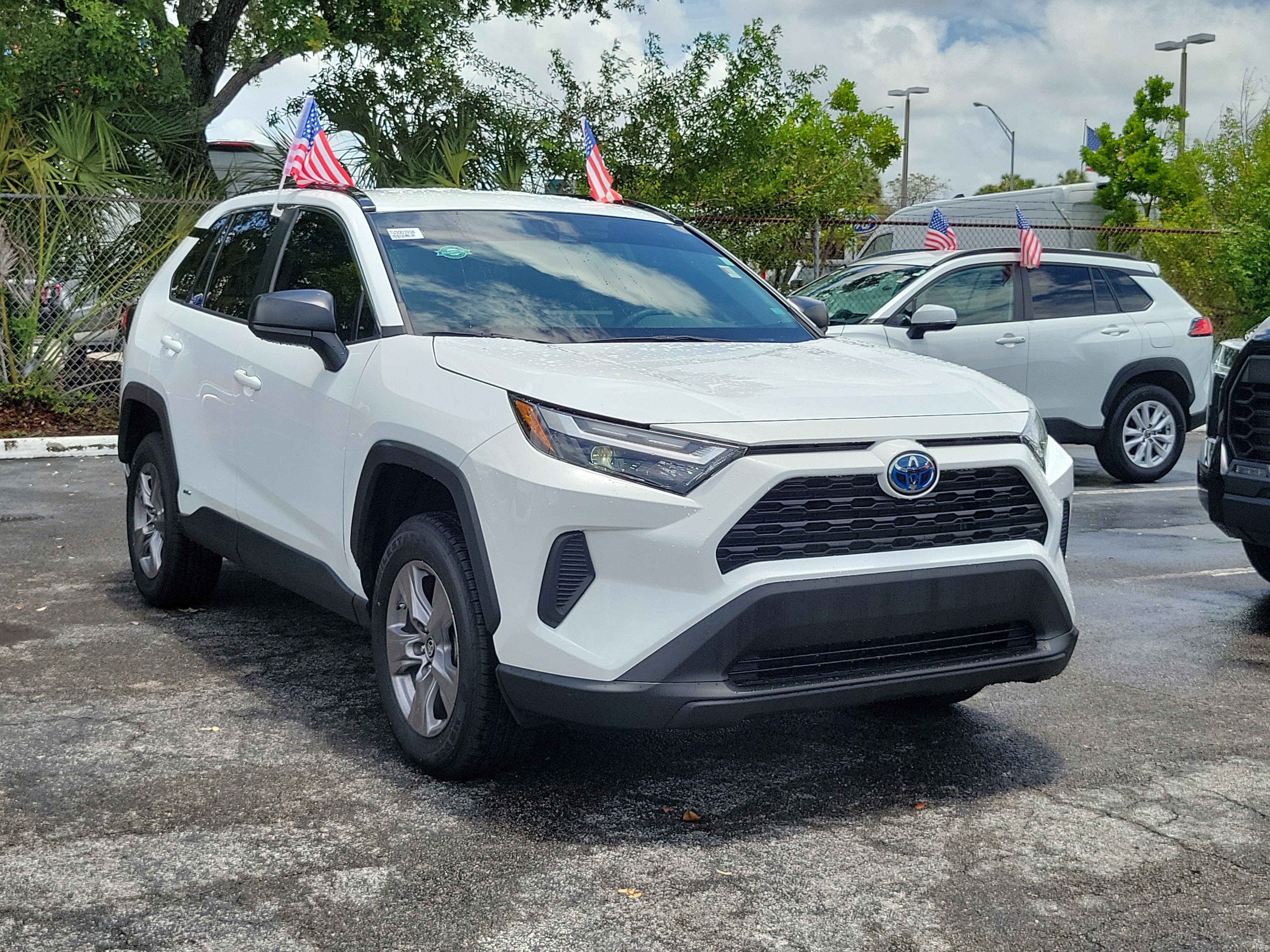 2024 Toyota RAV4 Hybrid LE