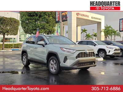 2022 Toyota RAV4 Hybrid XLE
