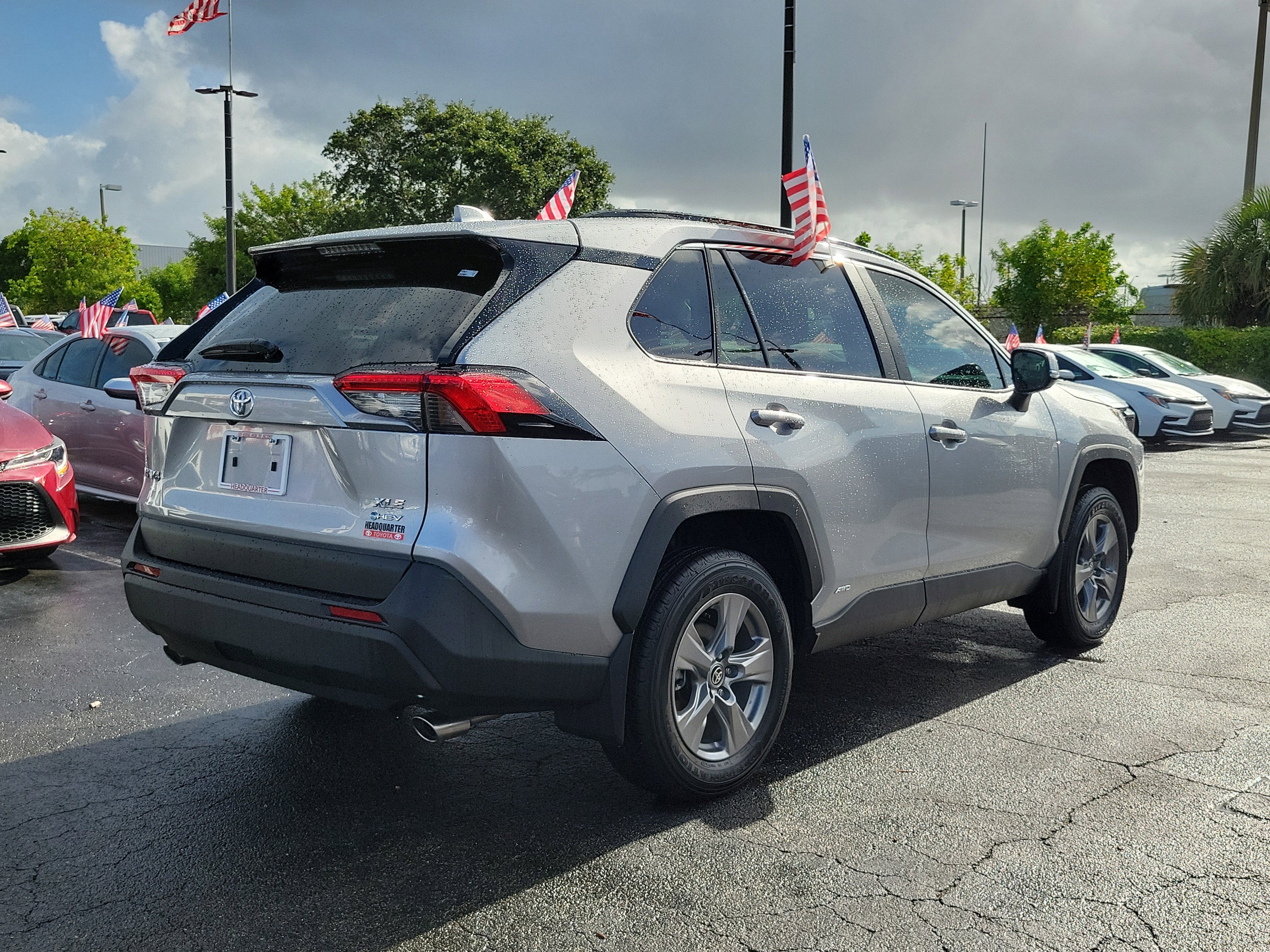 2025 Toyota RAV4 Hybrid XLE