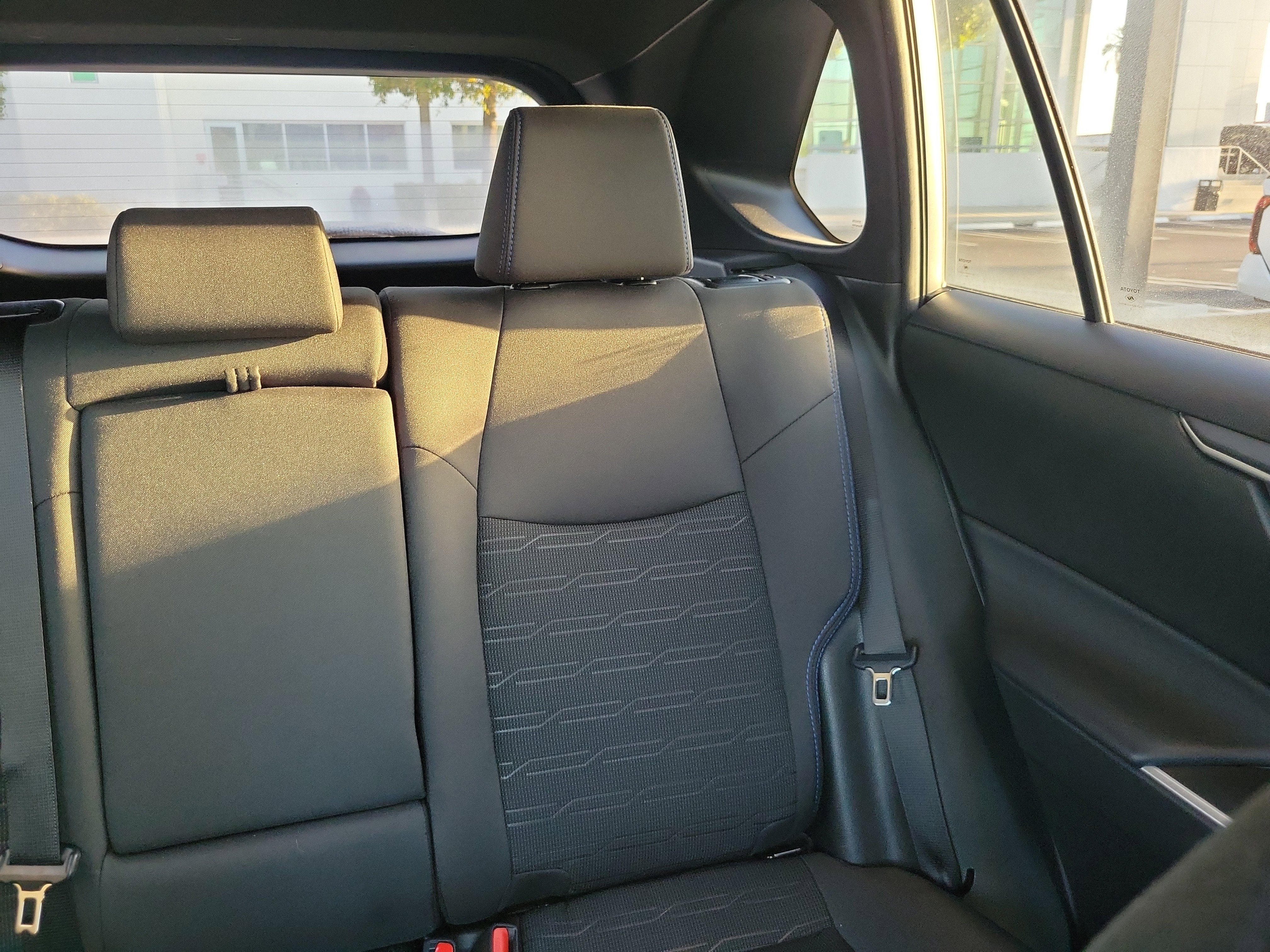 2023 Toyota RAV4 Hybrid SE