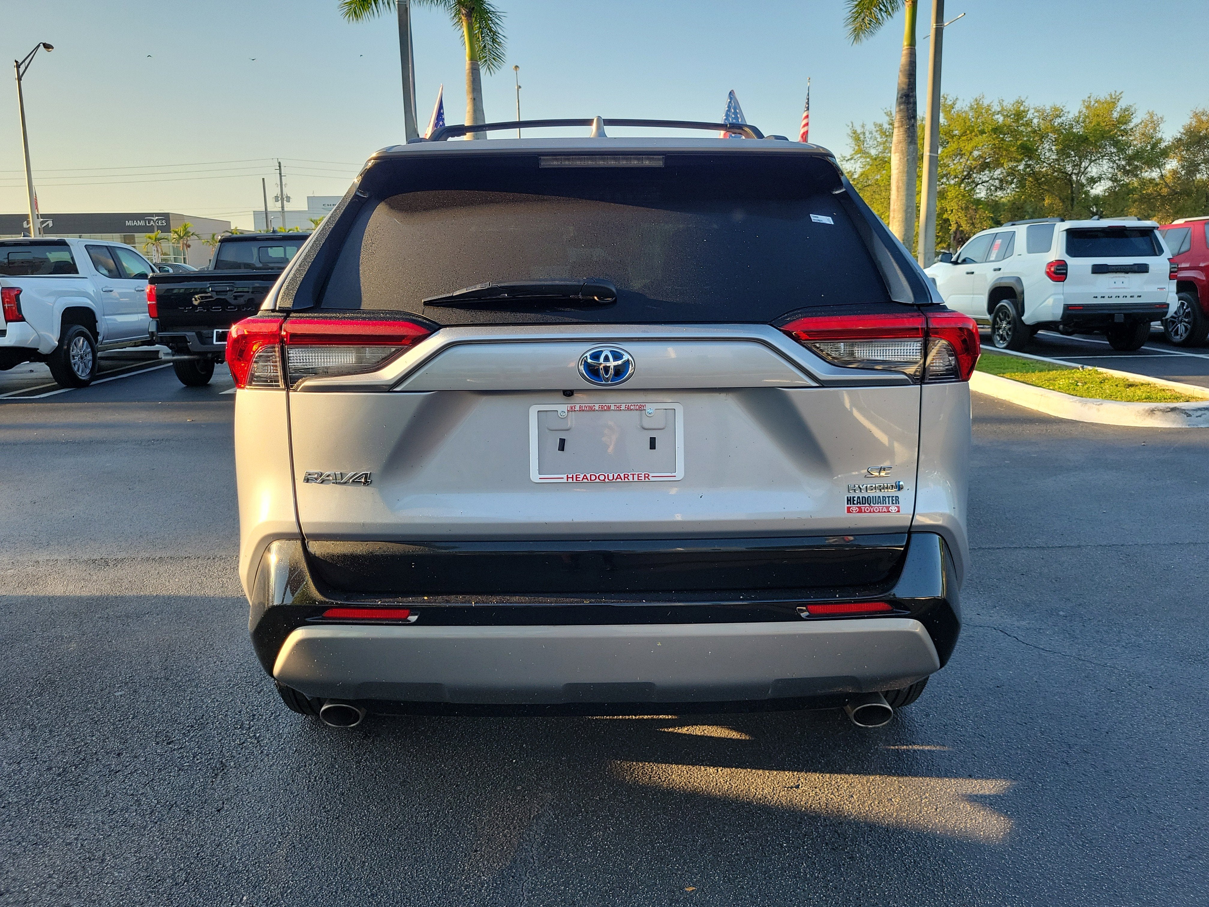 2023 Toyota RAV4 Hybrid SE