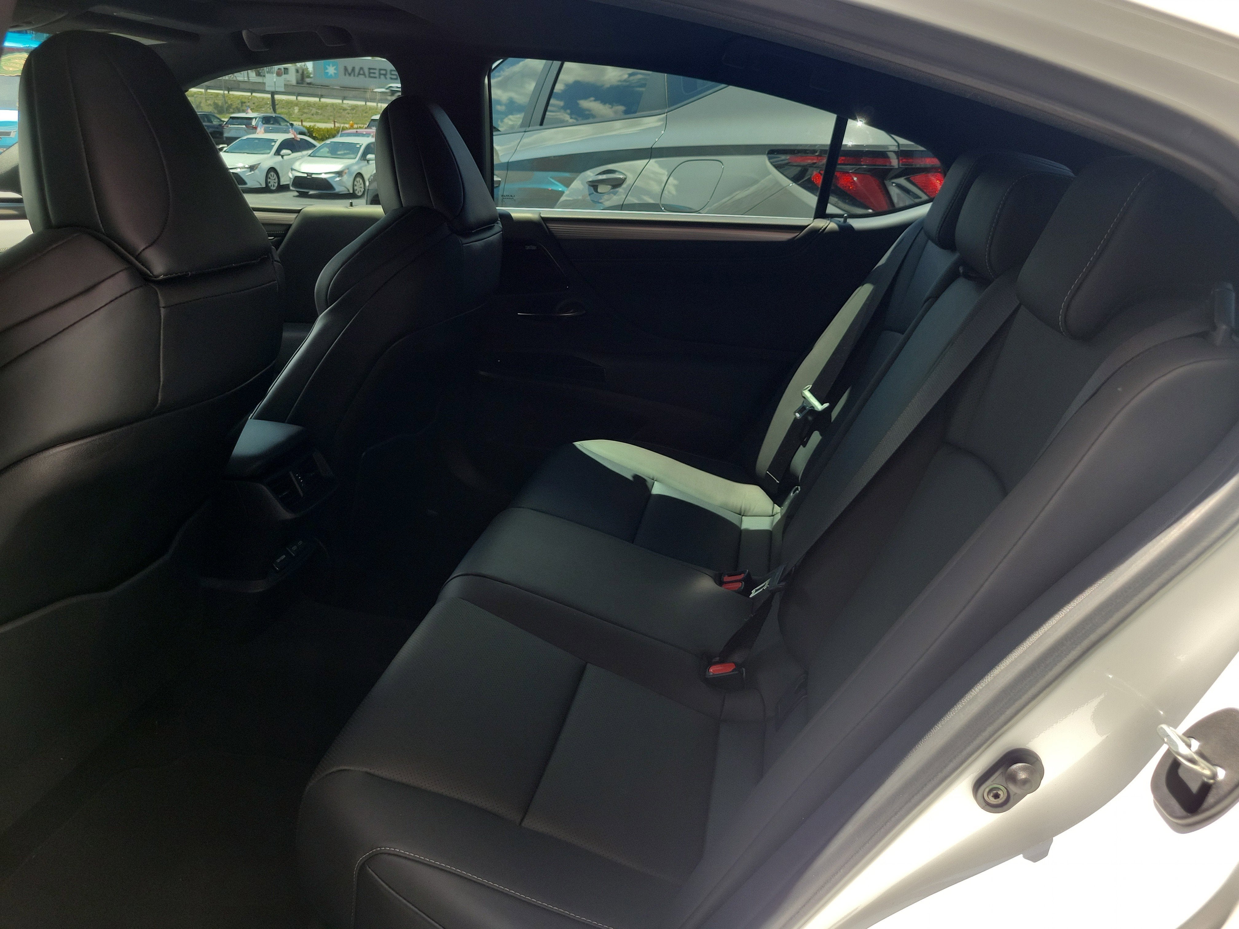 2024 Lexus ES ES 350 F SPORT Handling