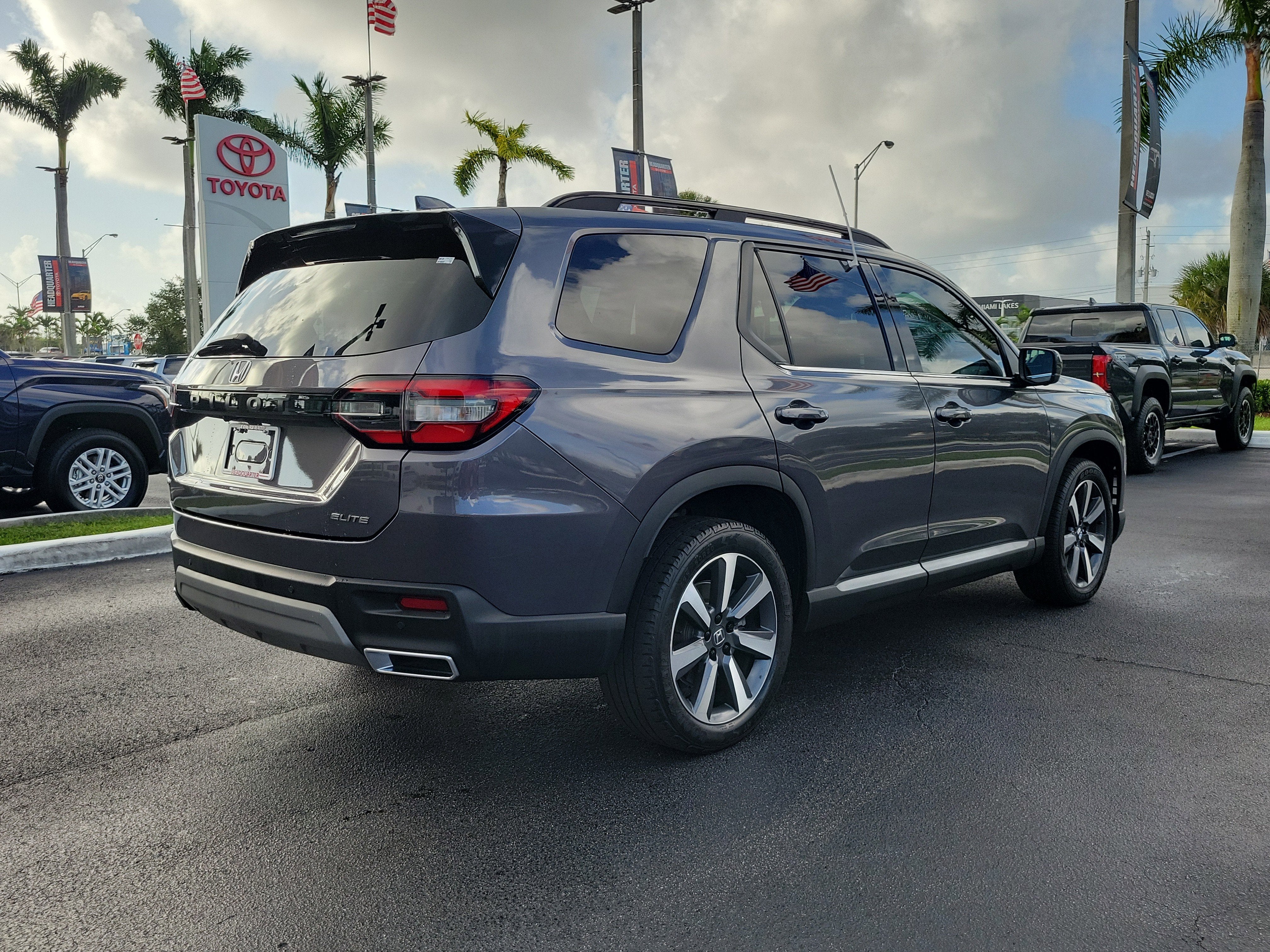 2023 Honda Pilot Elite