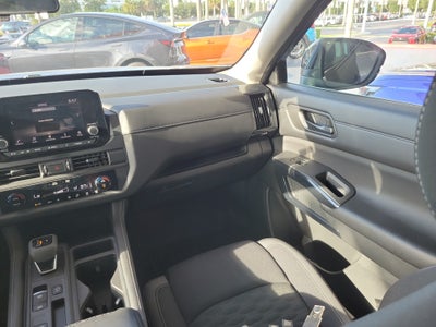 2024 Nissan Pathfinder S