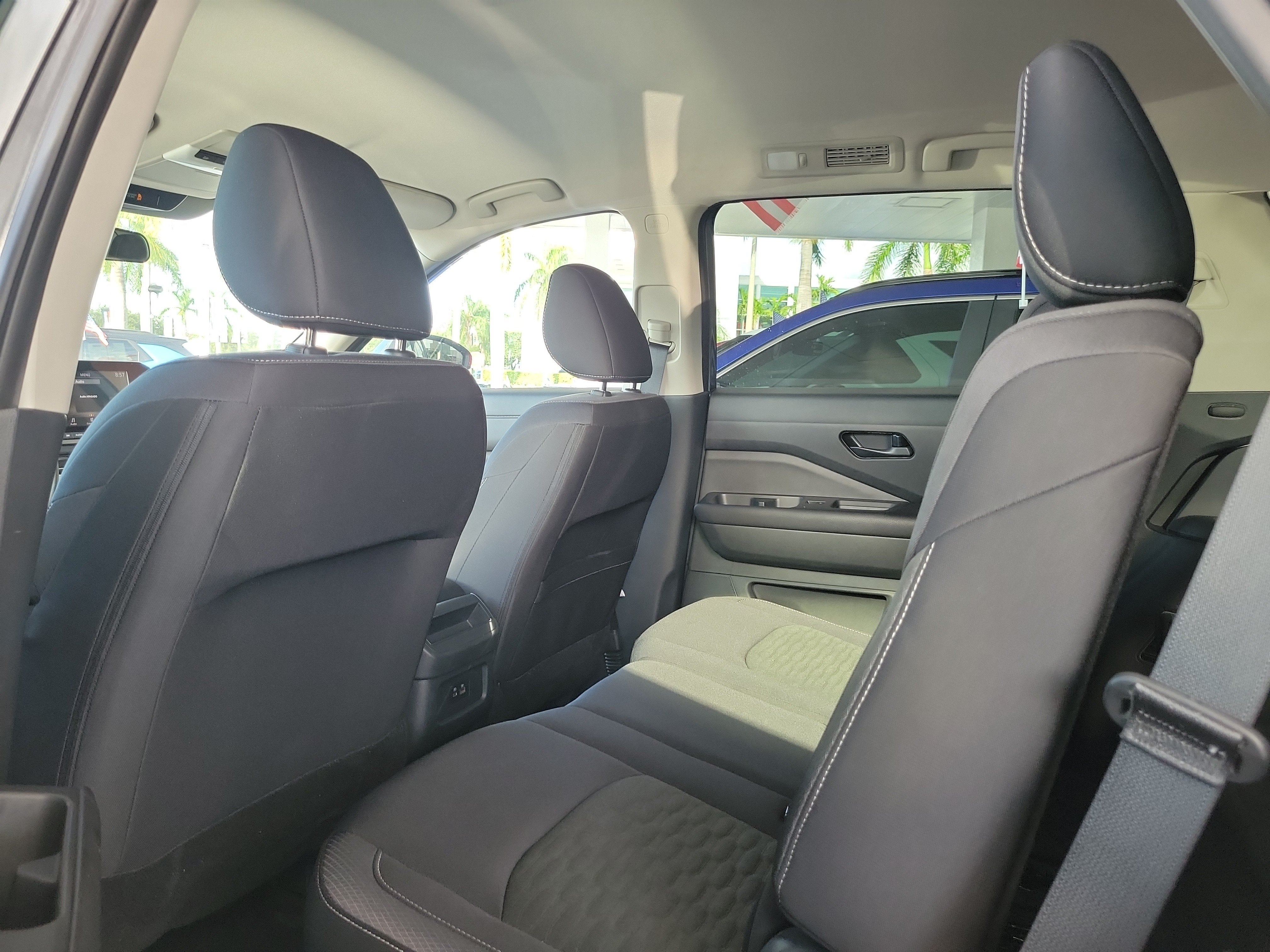 2024 Nissan Pathfinder S