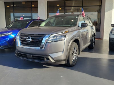 2024 Nissan Pathfinder S