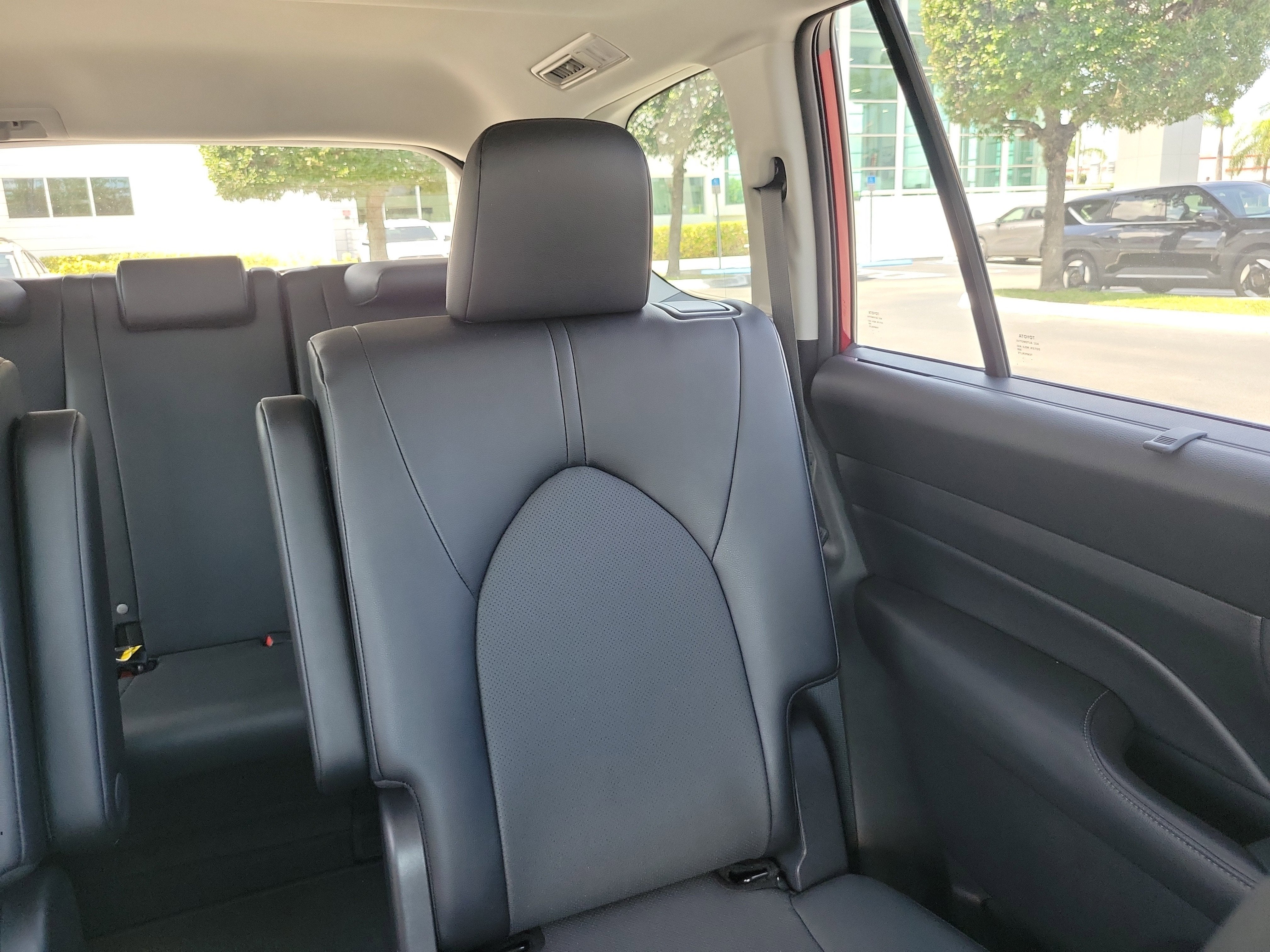 2025 Toyota Grand Highlander LE