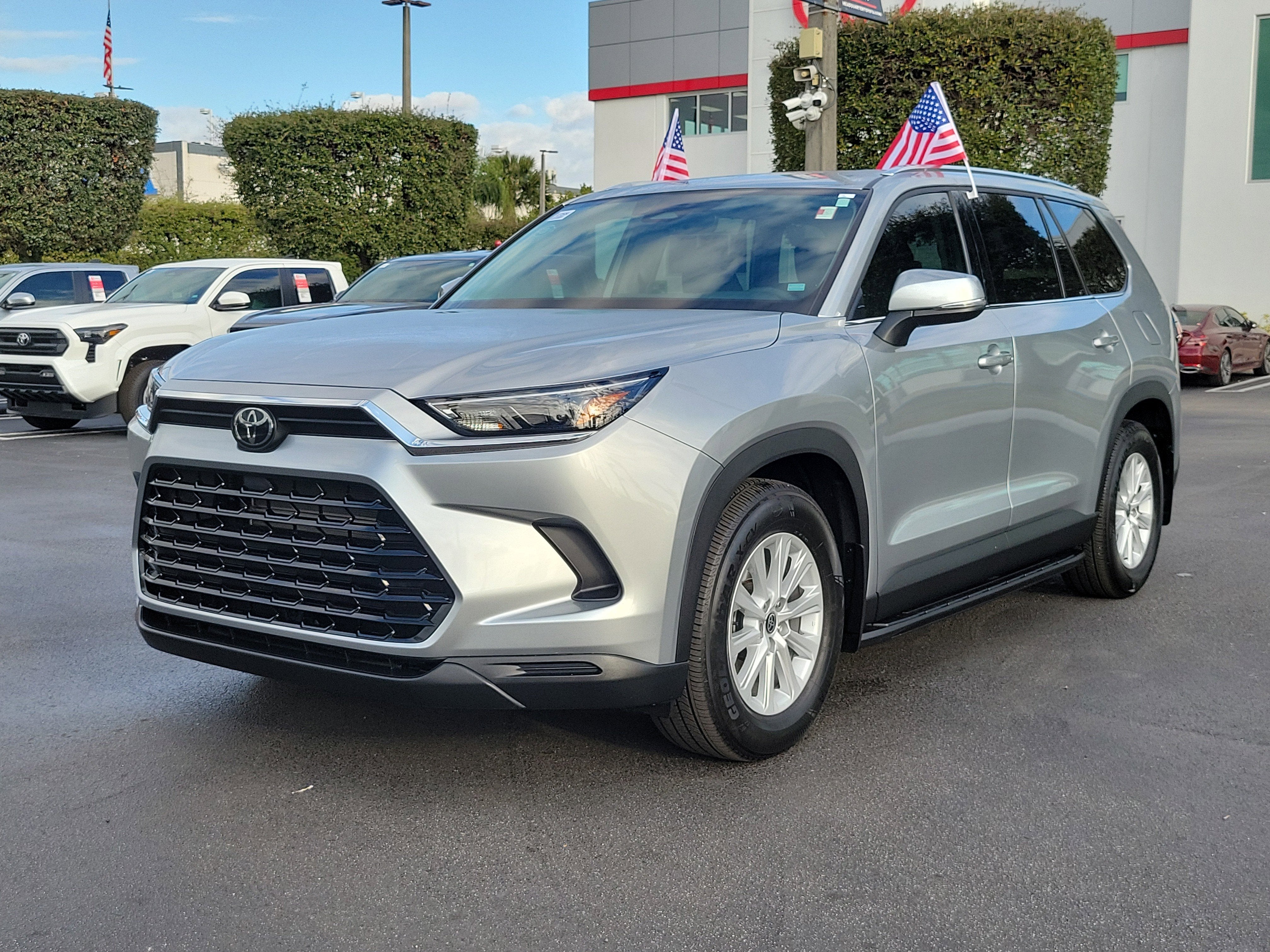 2025 Toyota Grand Highlander Hybrid XLE