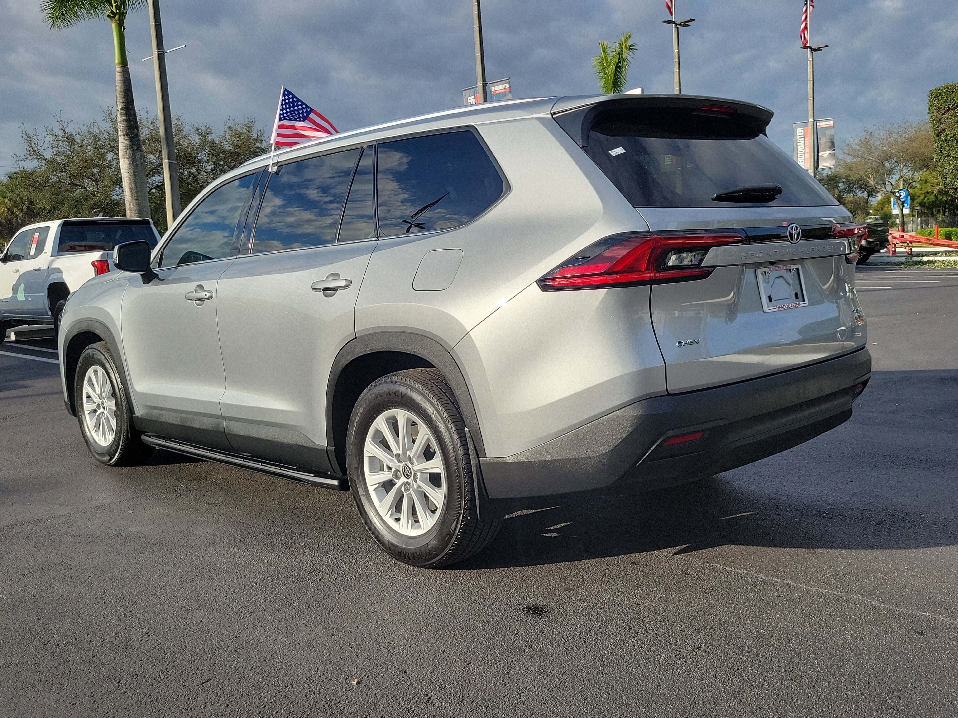 2025 Toyota Grand Highlander Hybrid XLE