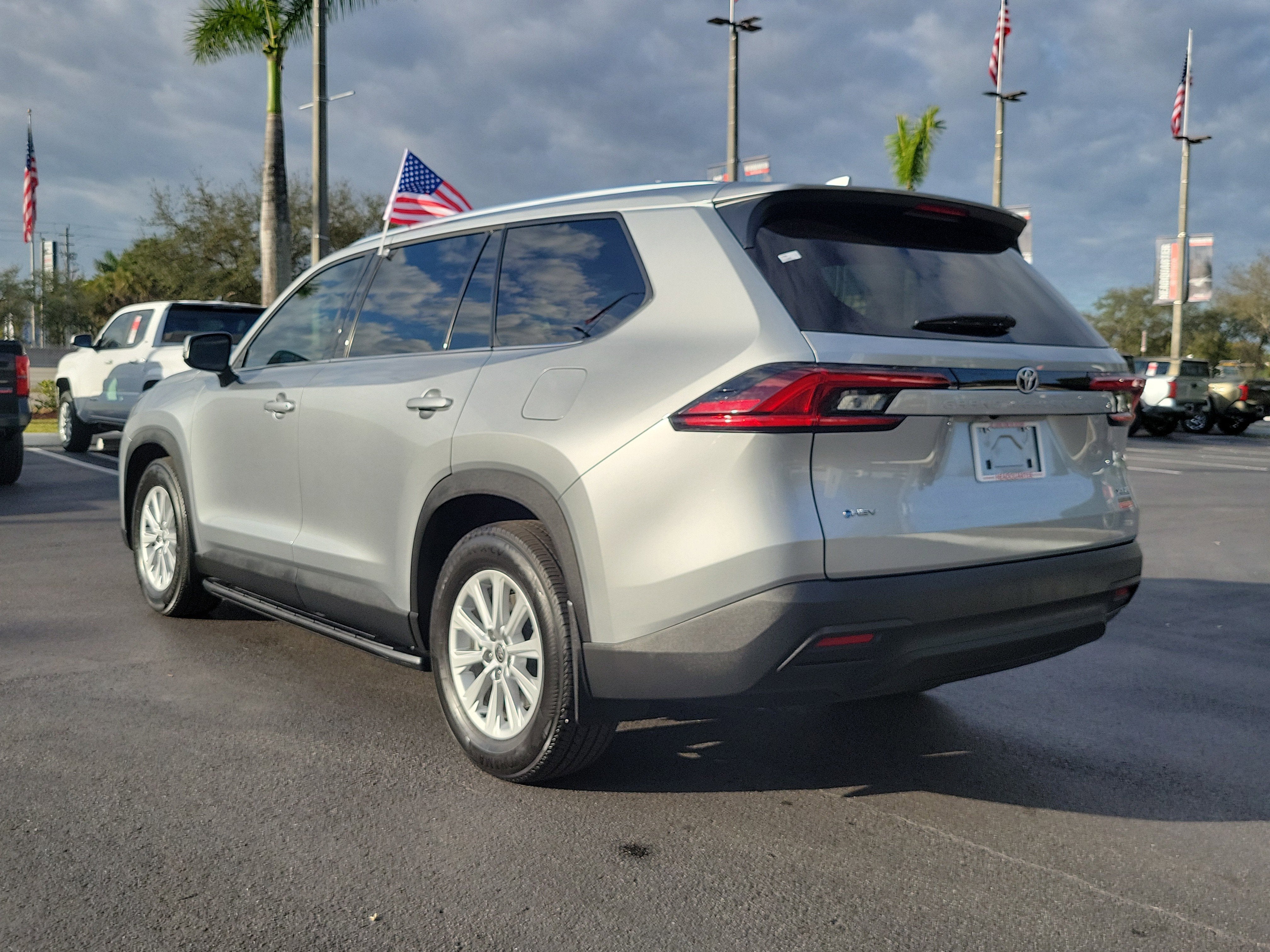 2025 Toyota Grand Highlander Hybrid XLE