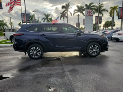 2026 Toyota Highlander Hybrid XLE