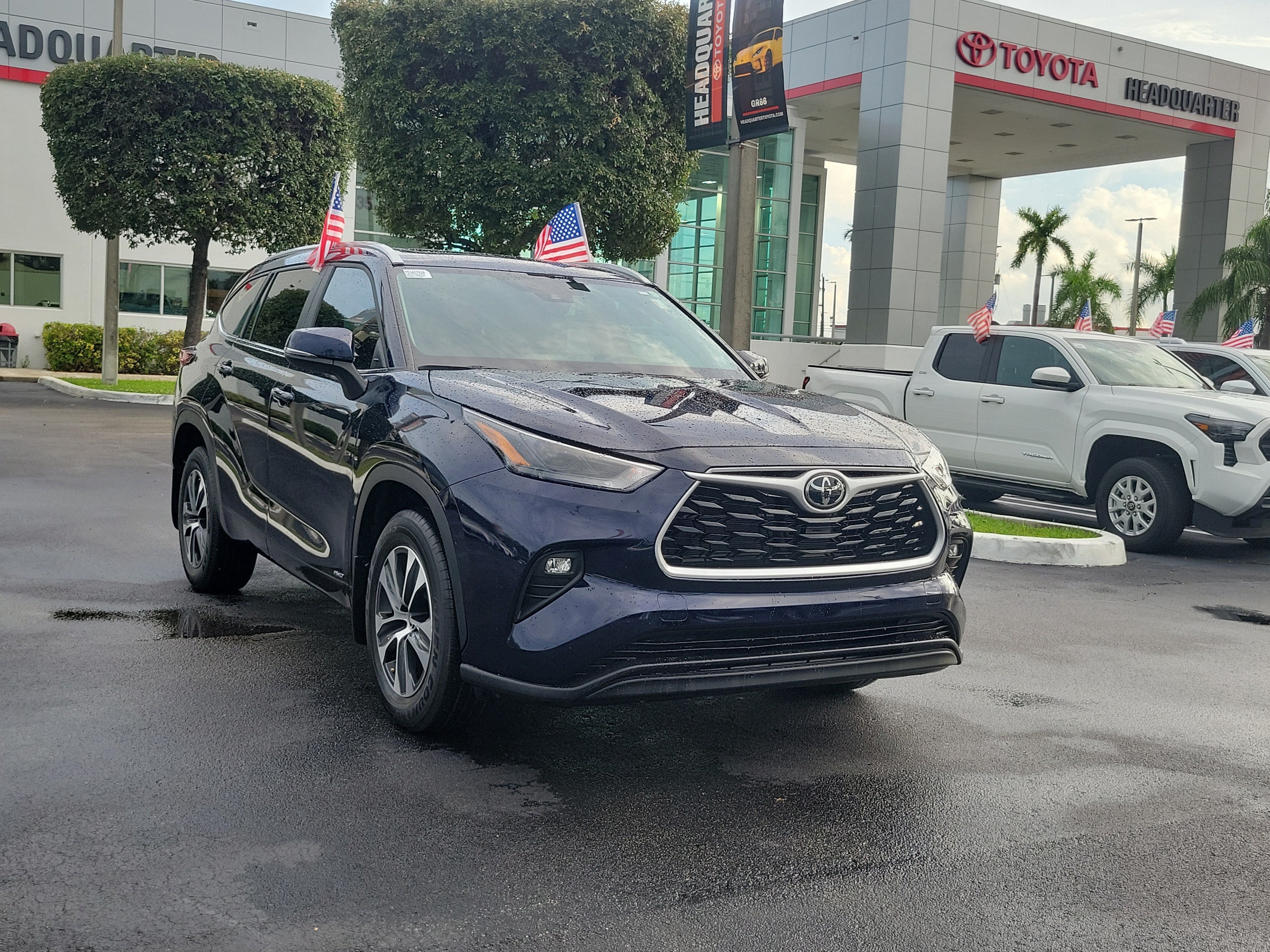 2026 Toyota Highlander Hybrid XLE