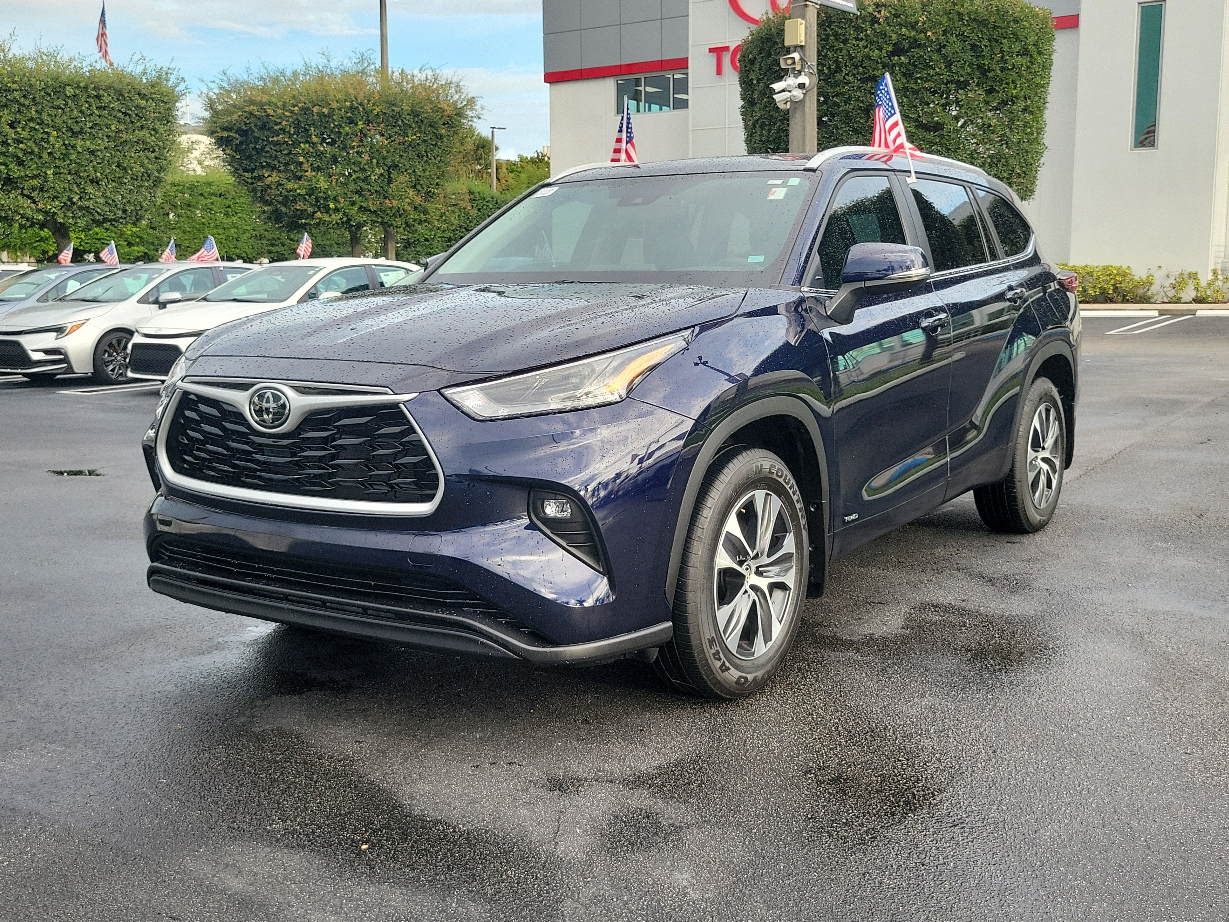 2026 Toyota Highlander Hybrid XLE