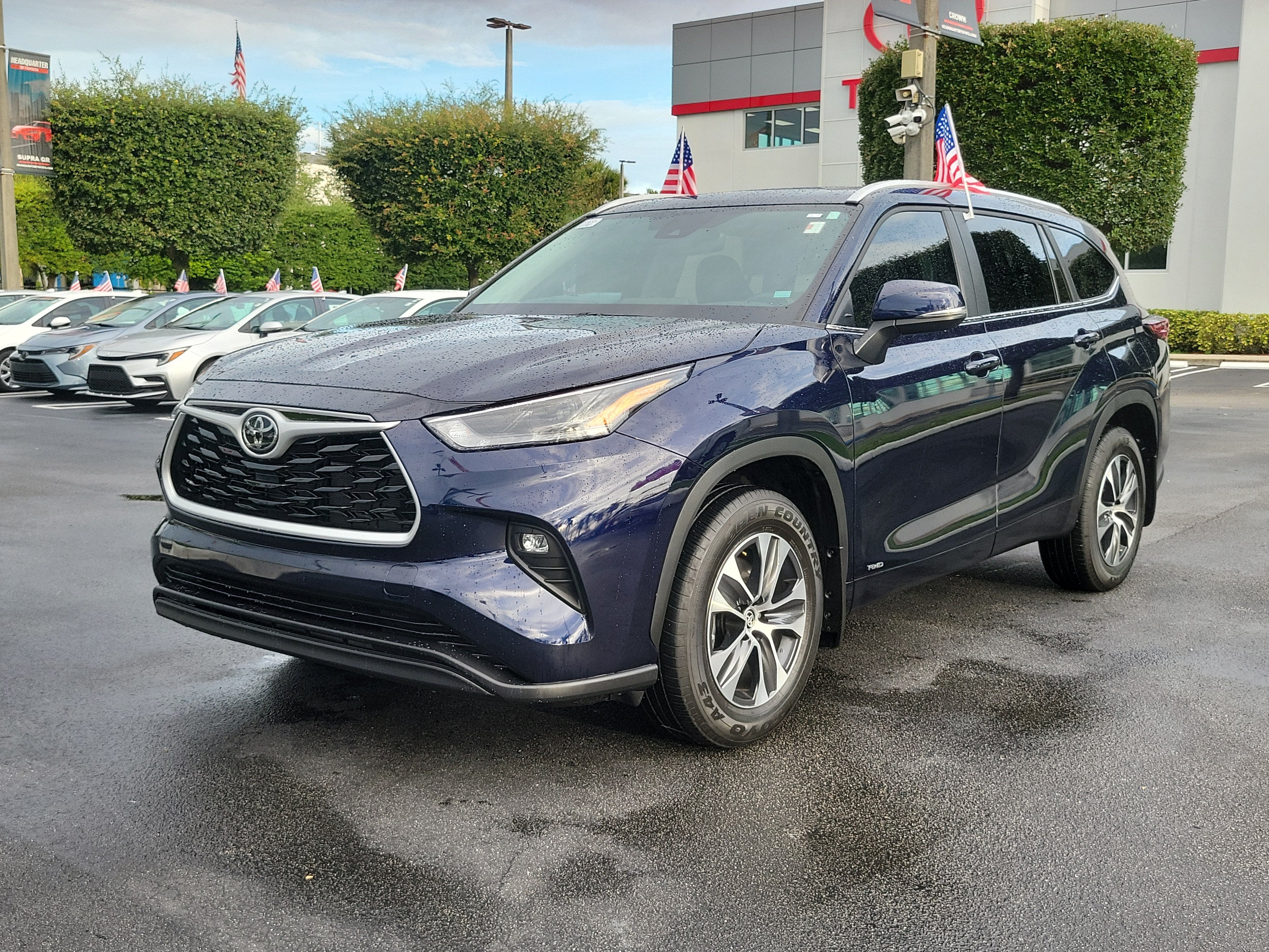 2026 Toyota Highlander Hybrid XLE