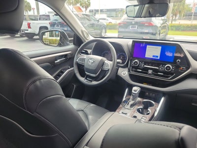 2025 Toyota Highlander Limited