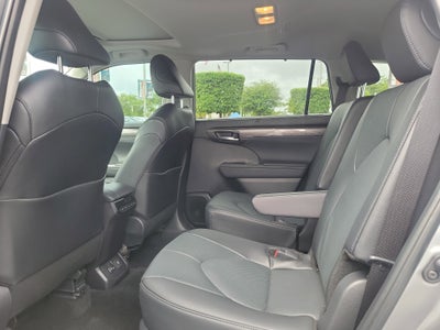 2025 Toyota Highlander Limited