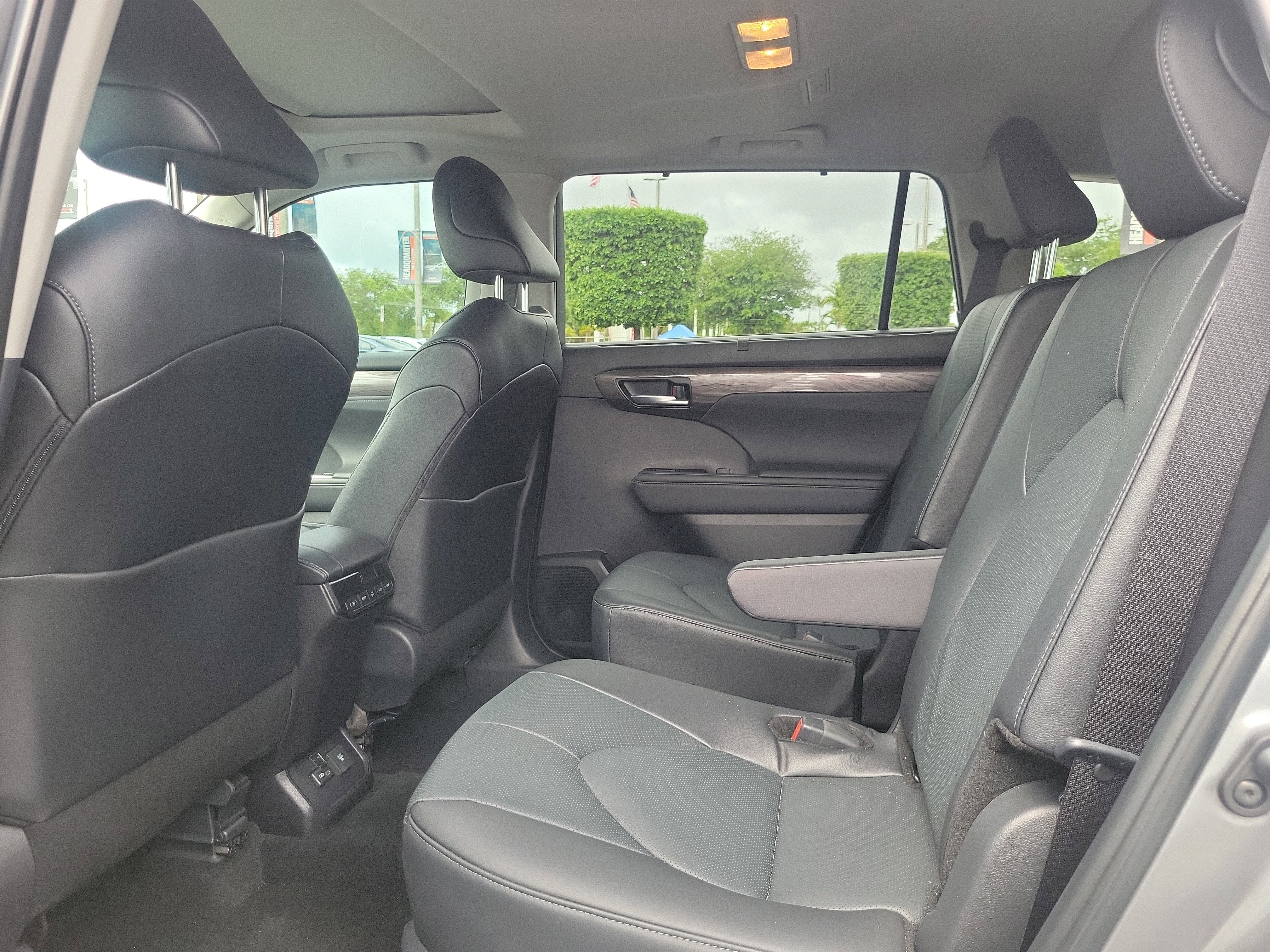 2025 Toyota Highlander Limited