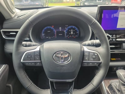 2025 Toyota Highlander Limited