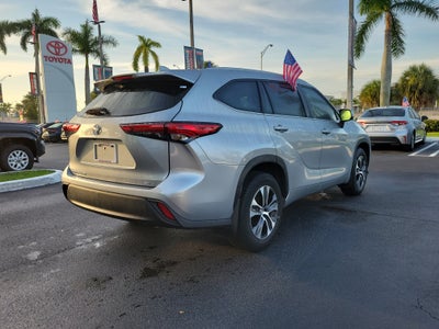 2023 Toyota Highlander XLE