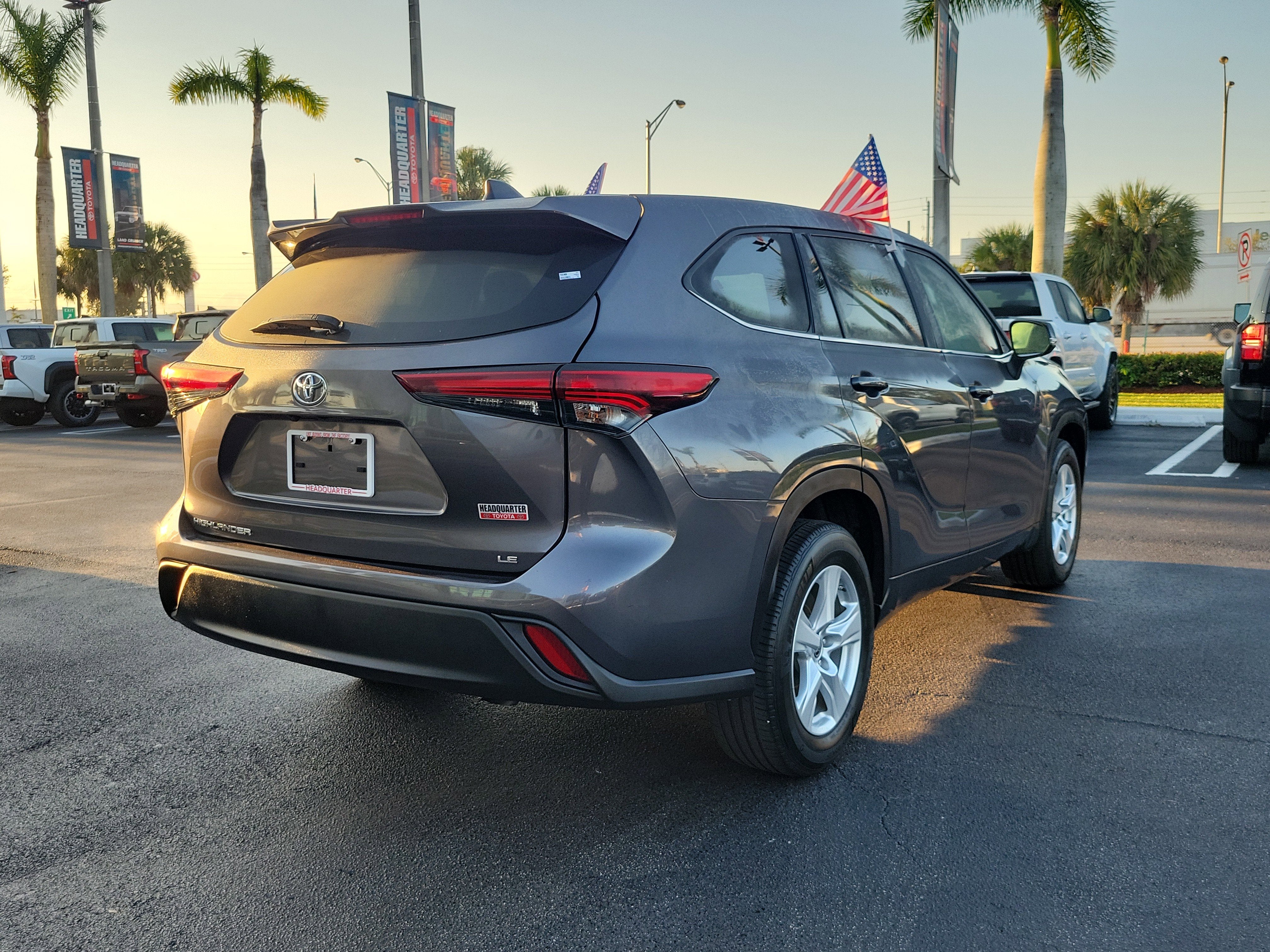 2024 Toyota Highlander LE