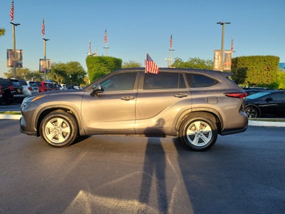 2024 Toyota Highlander LE