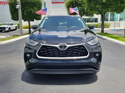2024 Toyota Highlander LE
