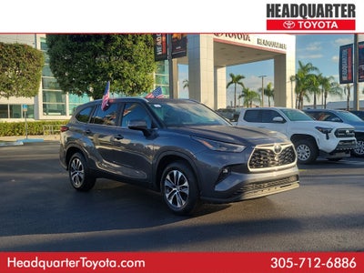 2024 Toyota Highlander LE