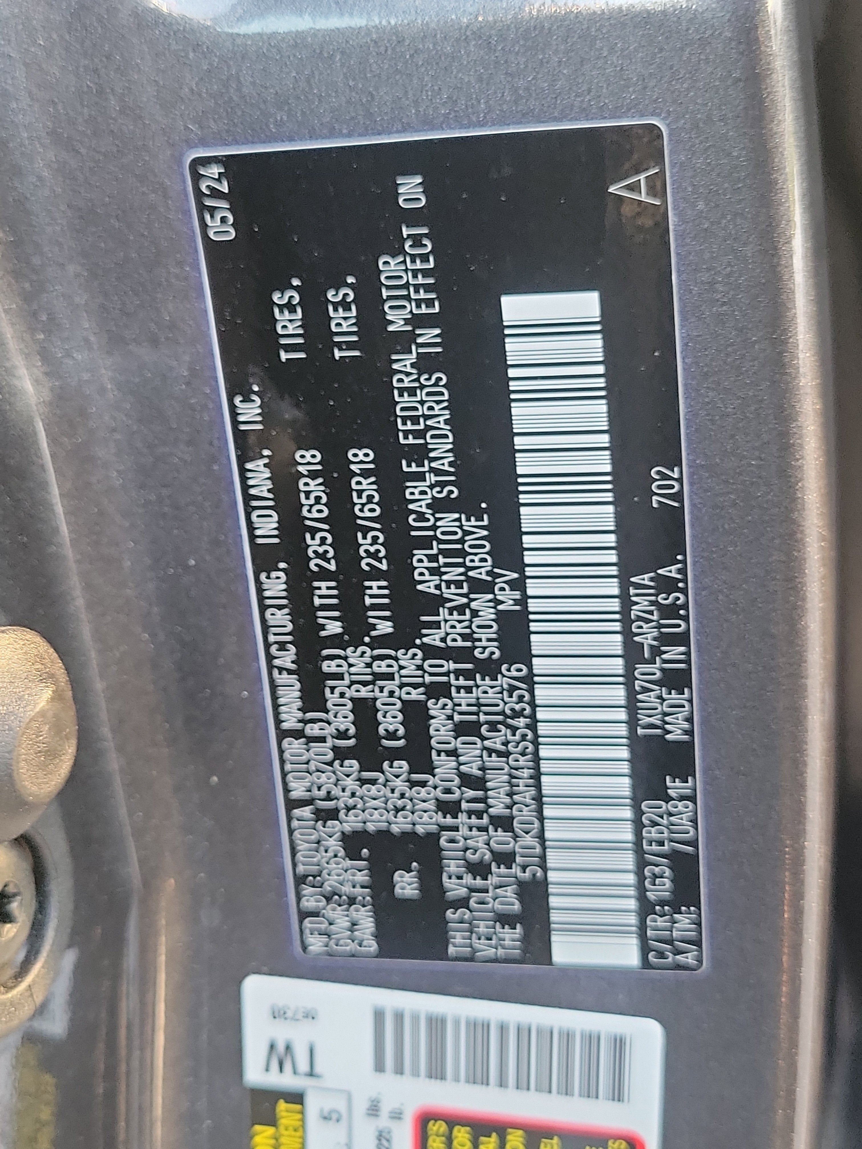 2024 Toyota Highlander LE