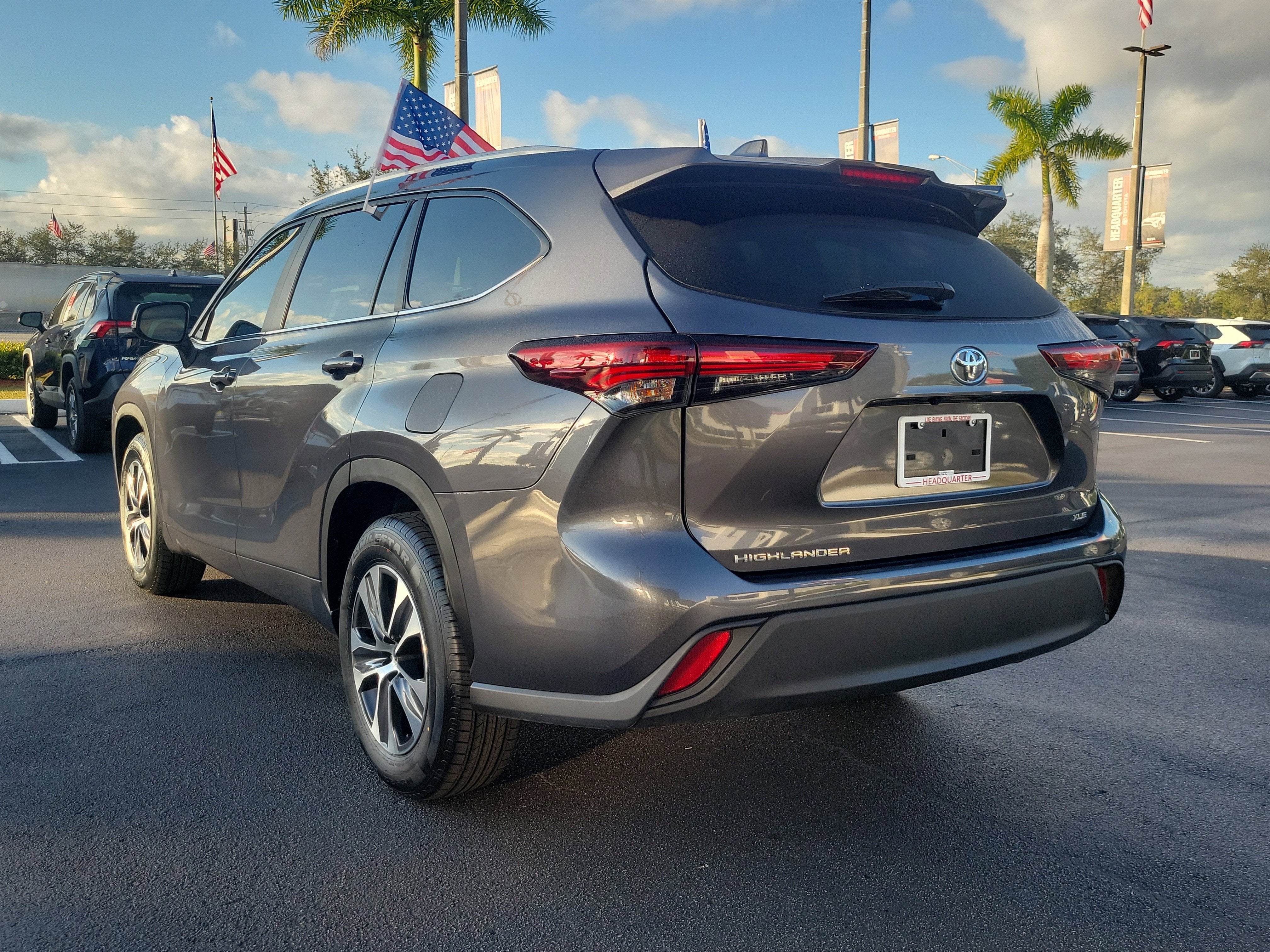 2024 Toyota Highlander LE