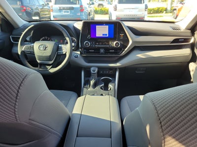 2023 Toyota Highlander LE