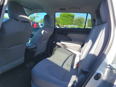 2023 Toyota Highlander LE