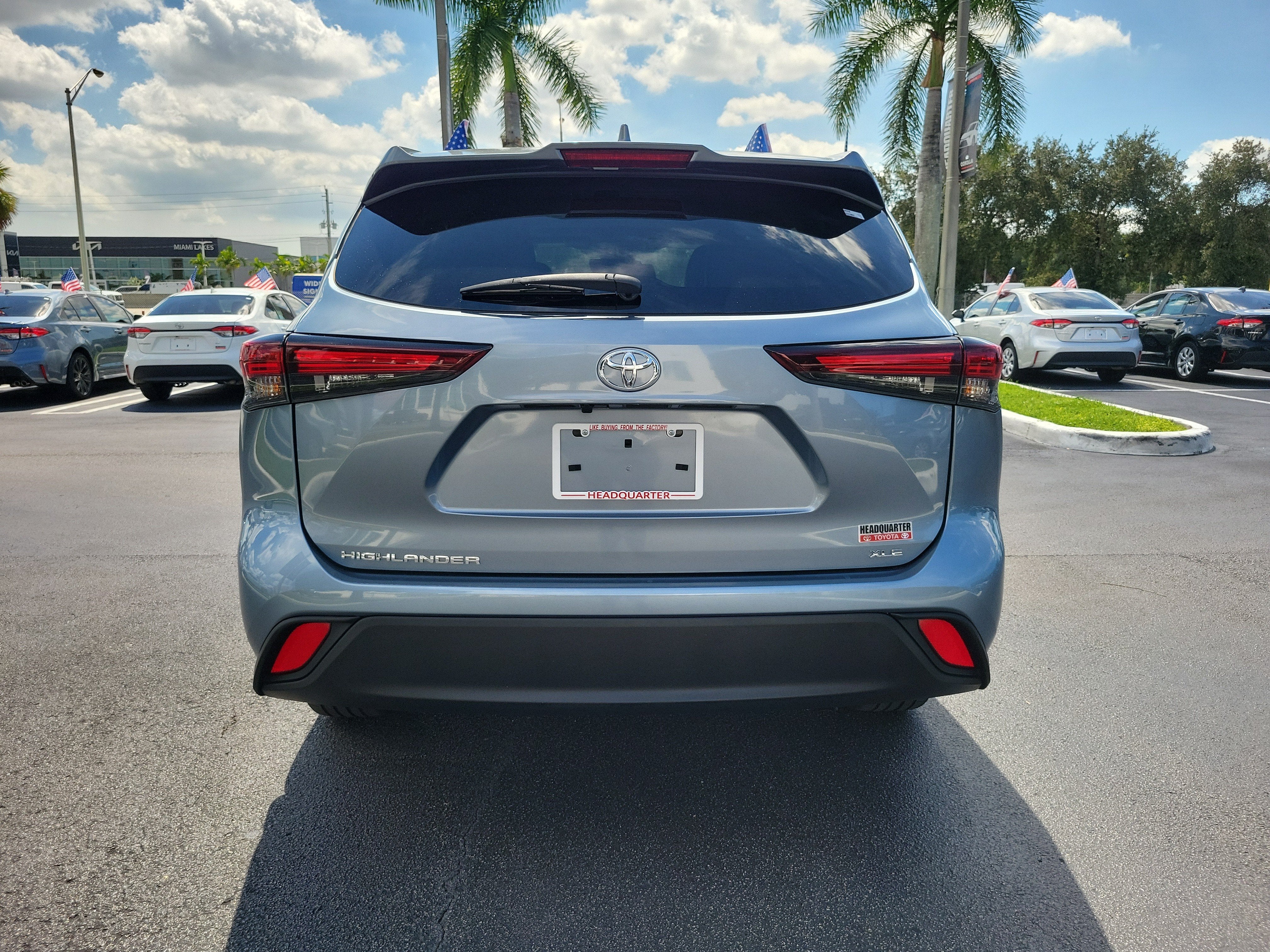 2024 Toyota Highlander LE