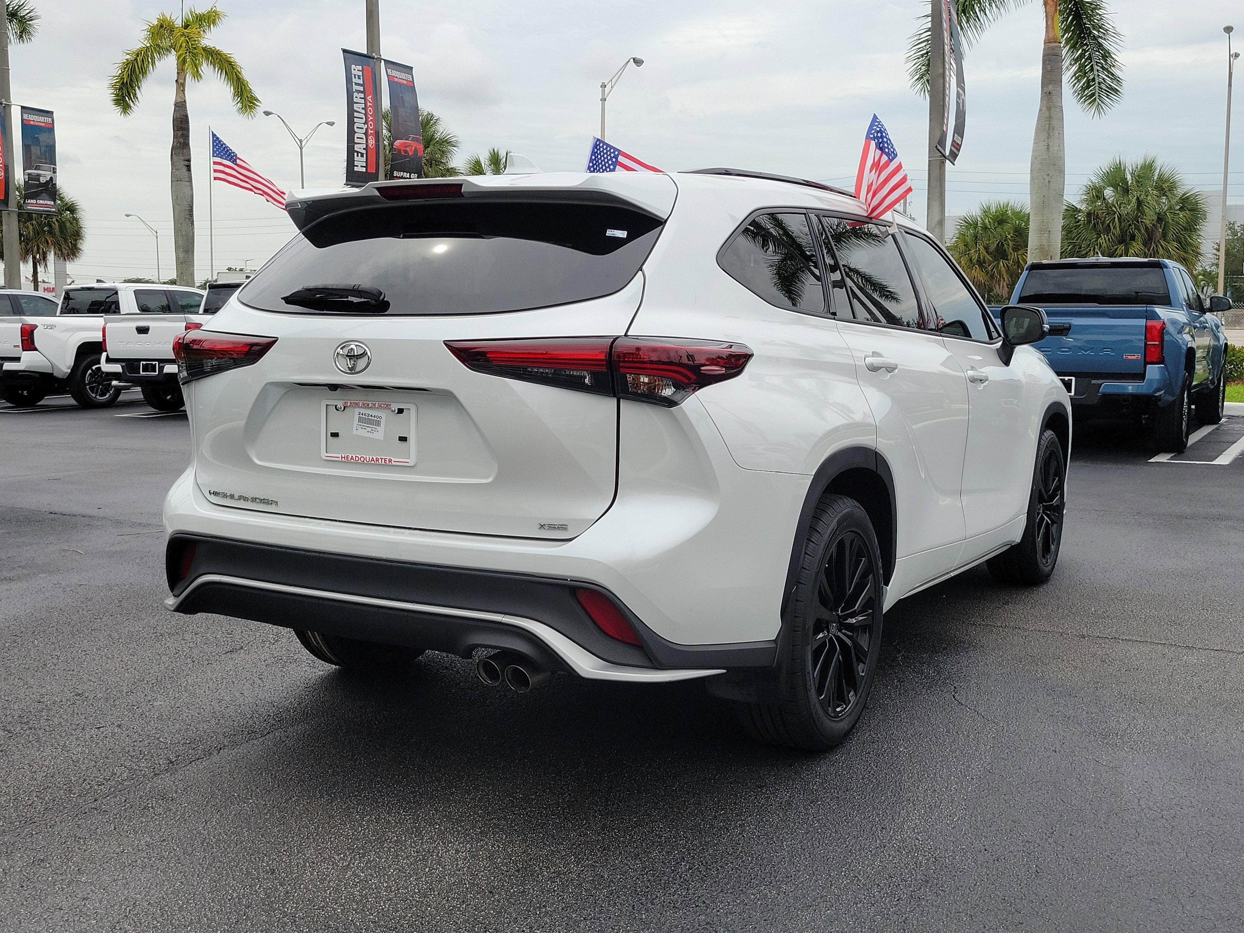 2024 Toyota Highlander LE