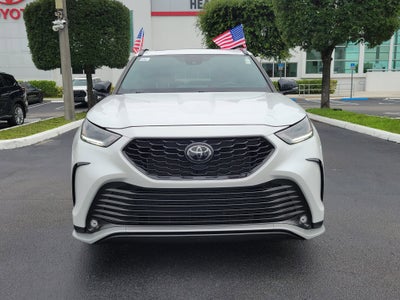 2024 Toyota Highlander LE
