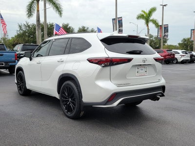 2024 Toyota Highlander LE