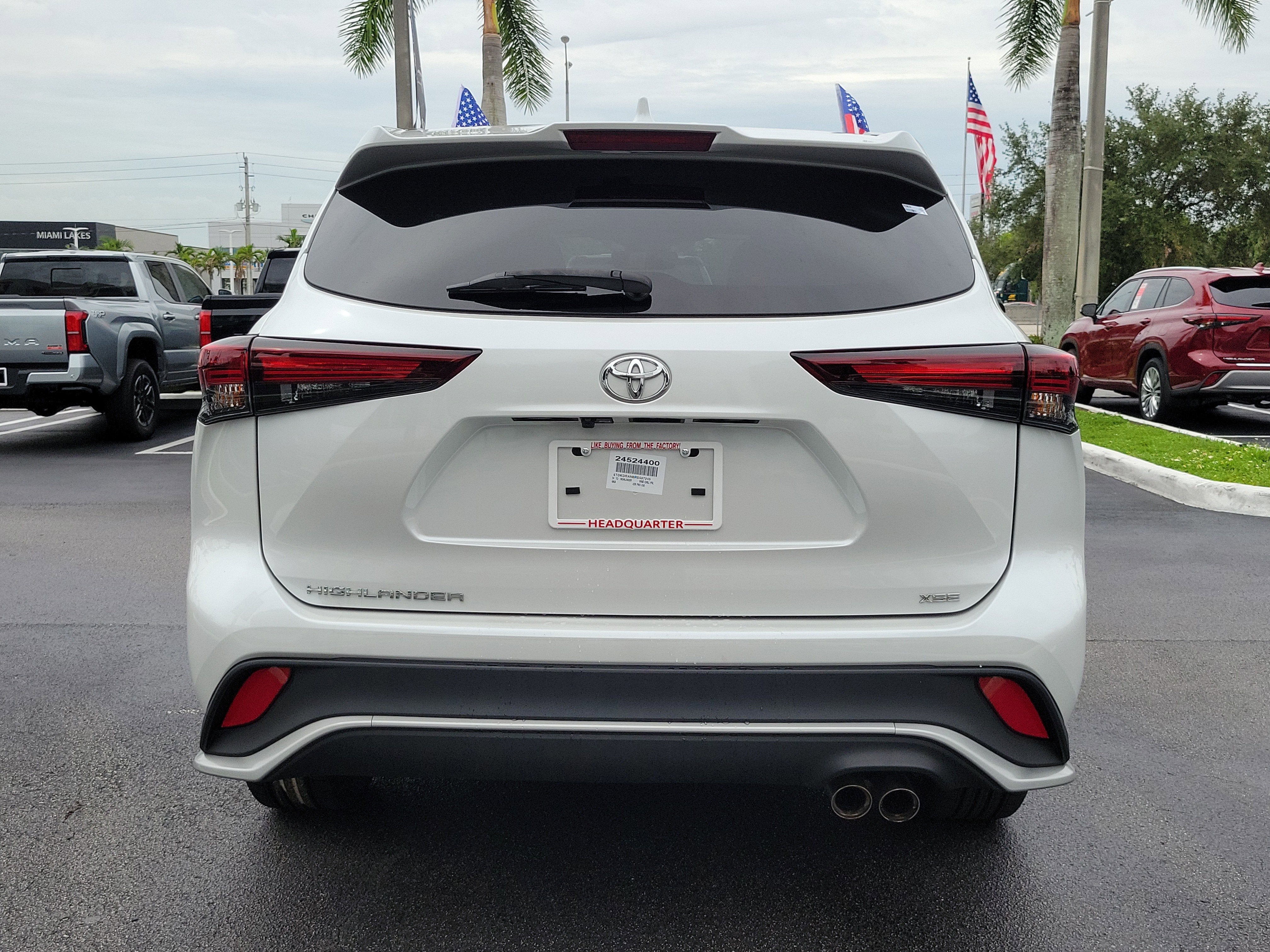 2024 Toyota Highlander LE