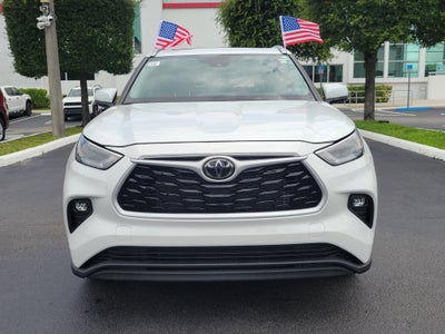 2024 Toyota Highlander LE