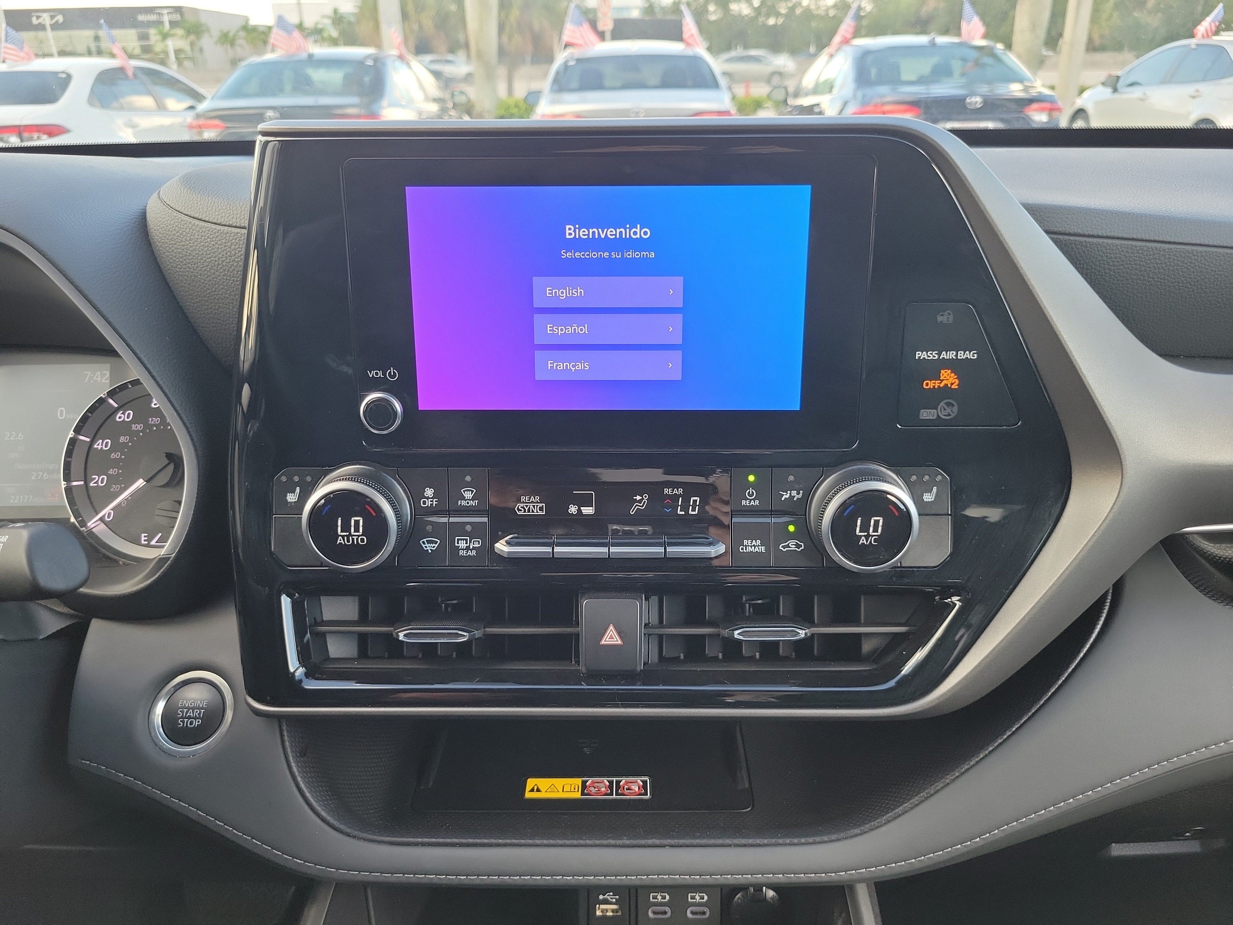 2025 Toyota Highlander XLE