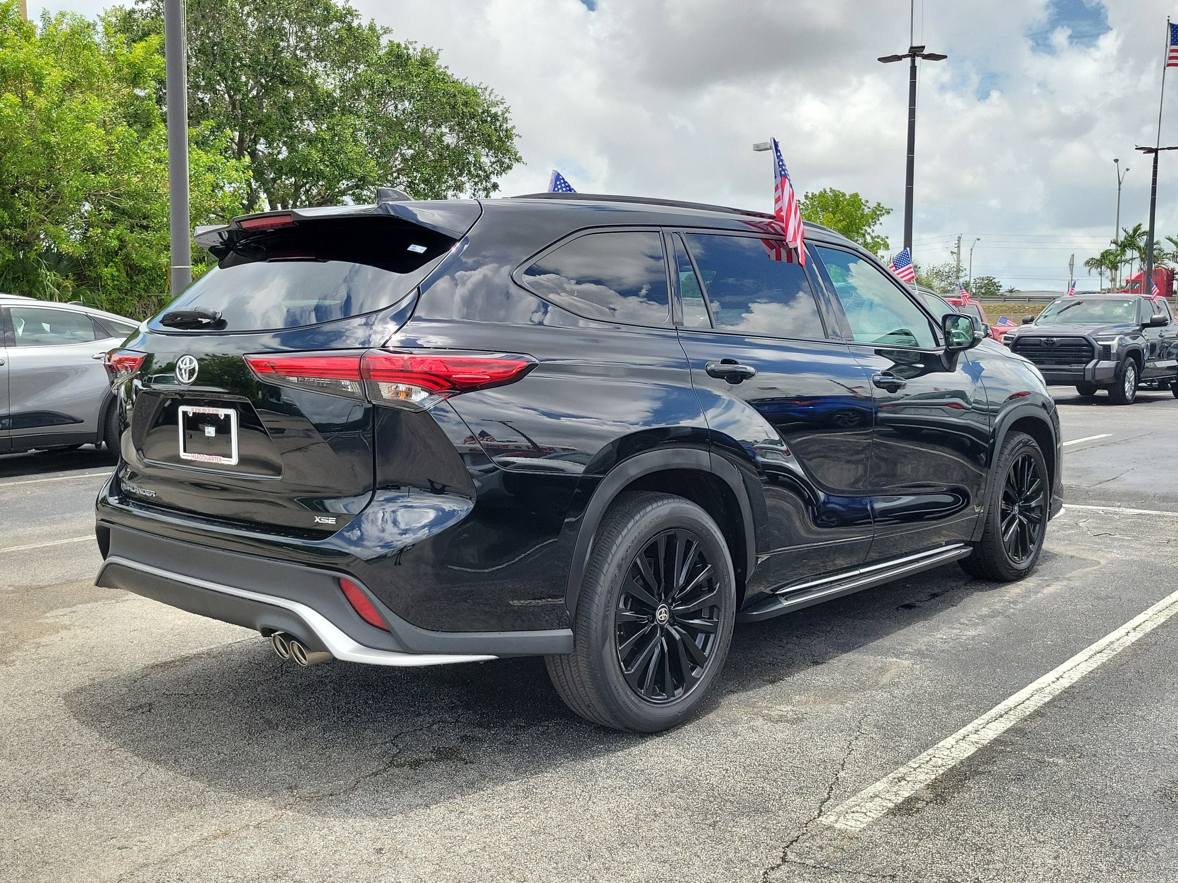 2023 Toyota Highlander Base