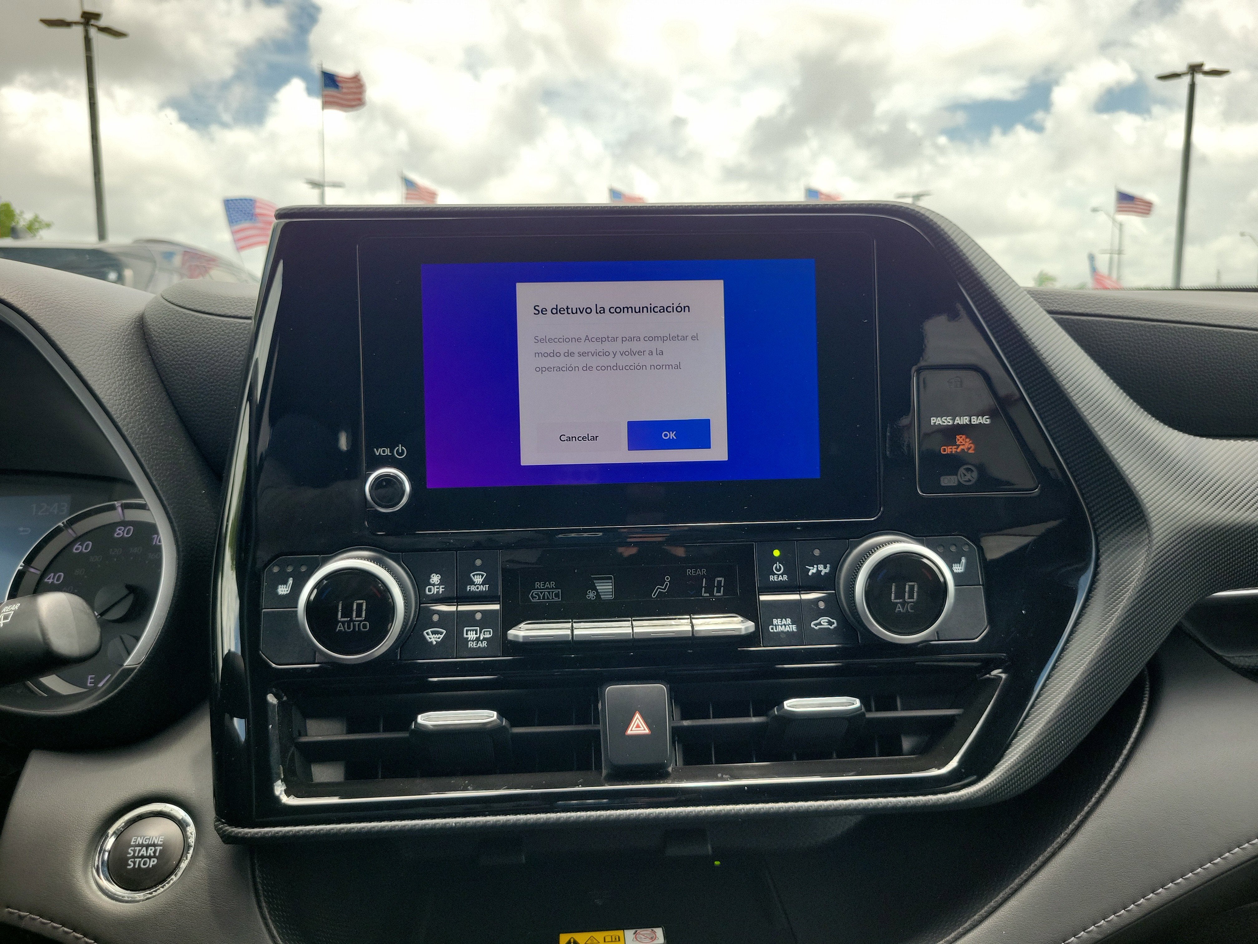 2023 Toyota Highlander Base
