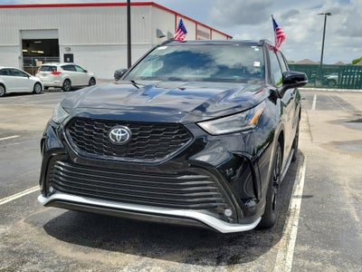 2023 Toyota Highlander Base