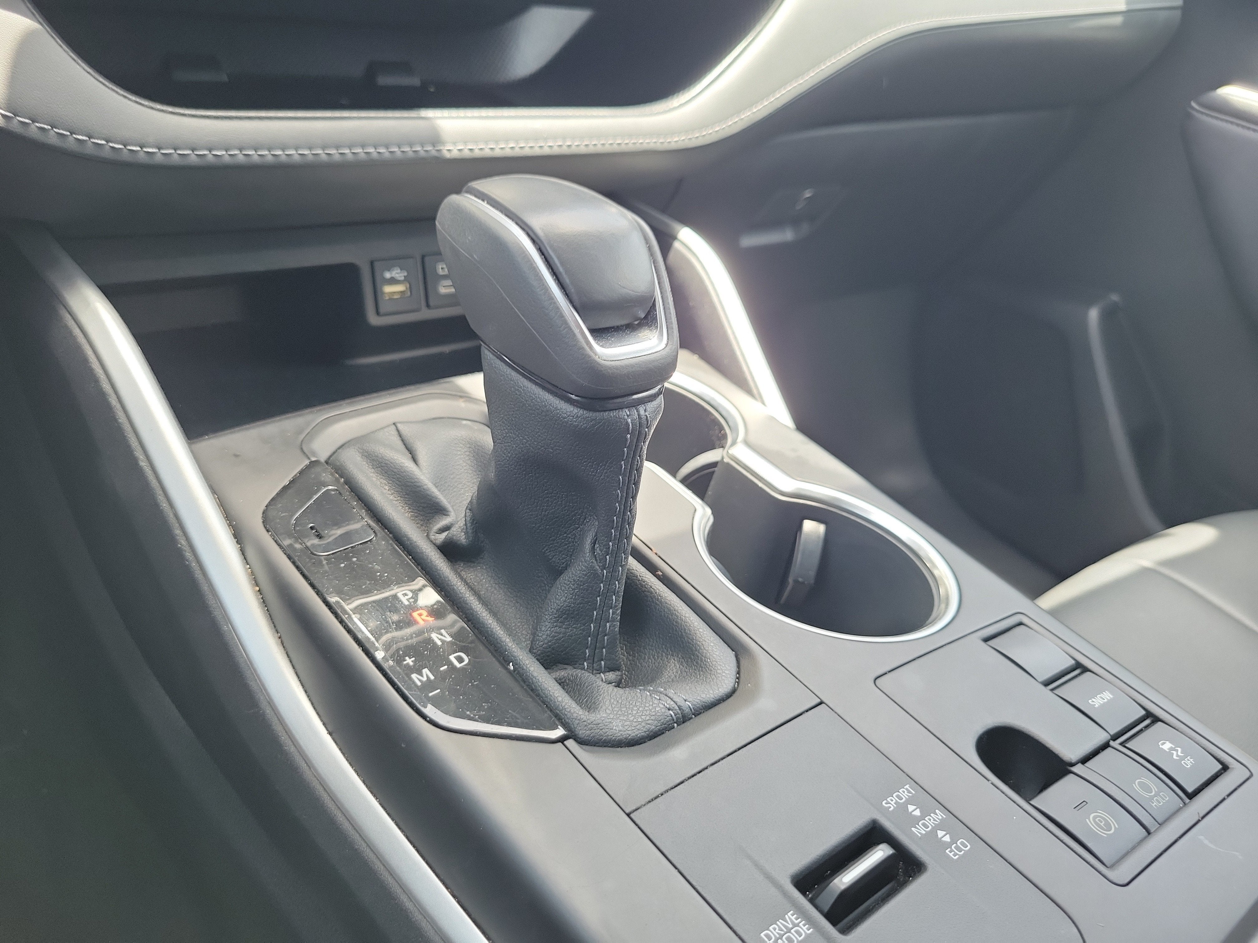 2023 Toyota Highlander Base