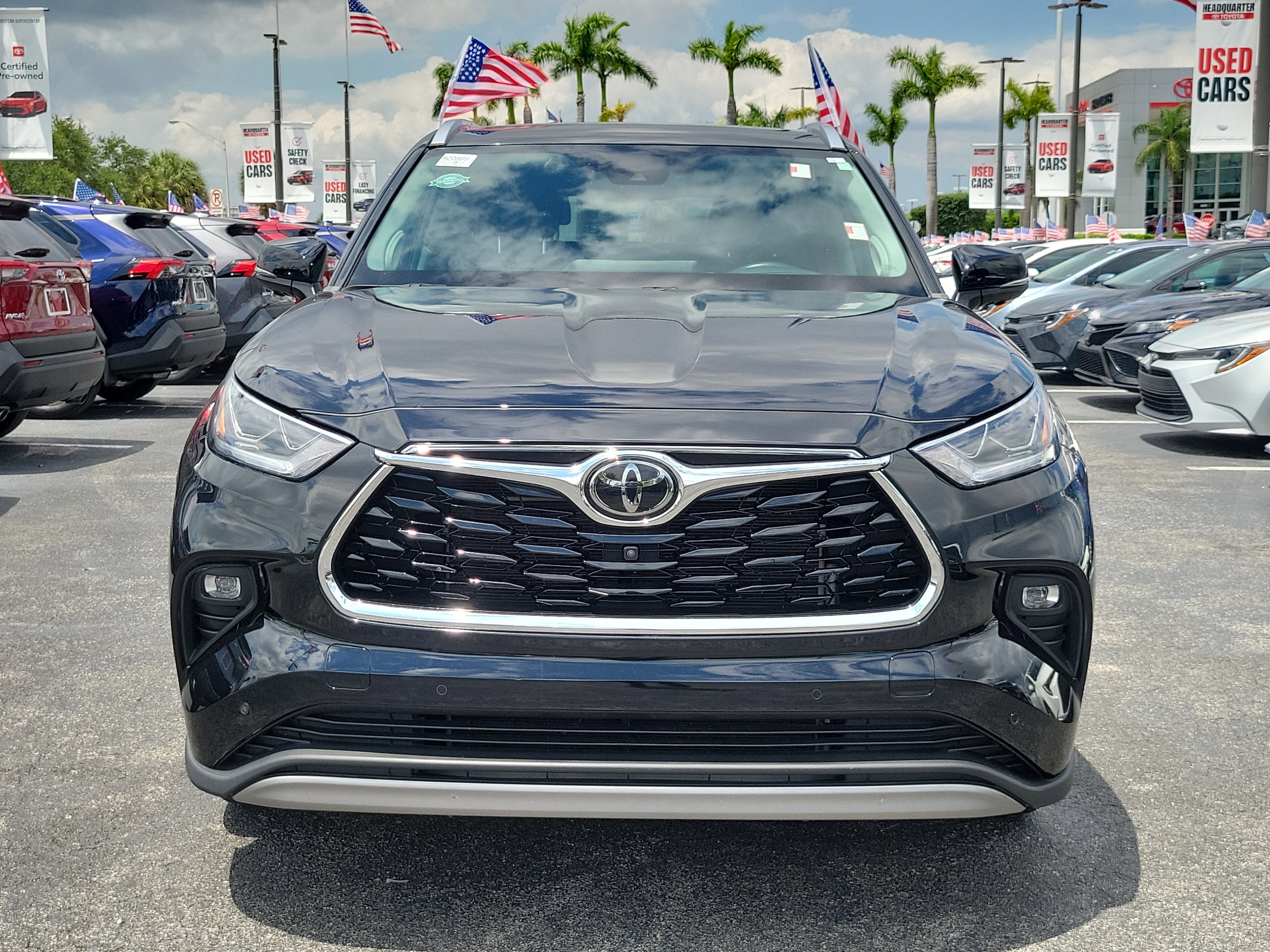 2024 Toyota Highlander LE