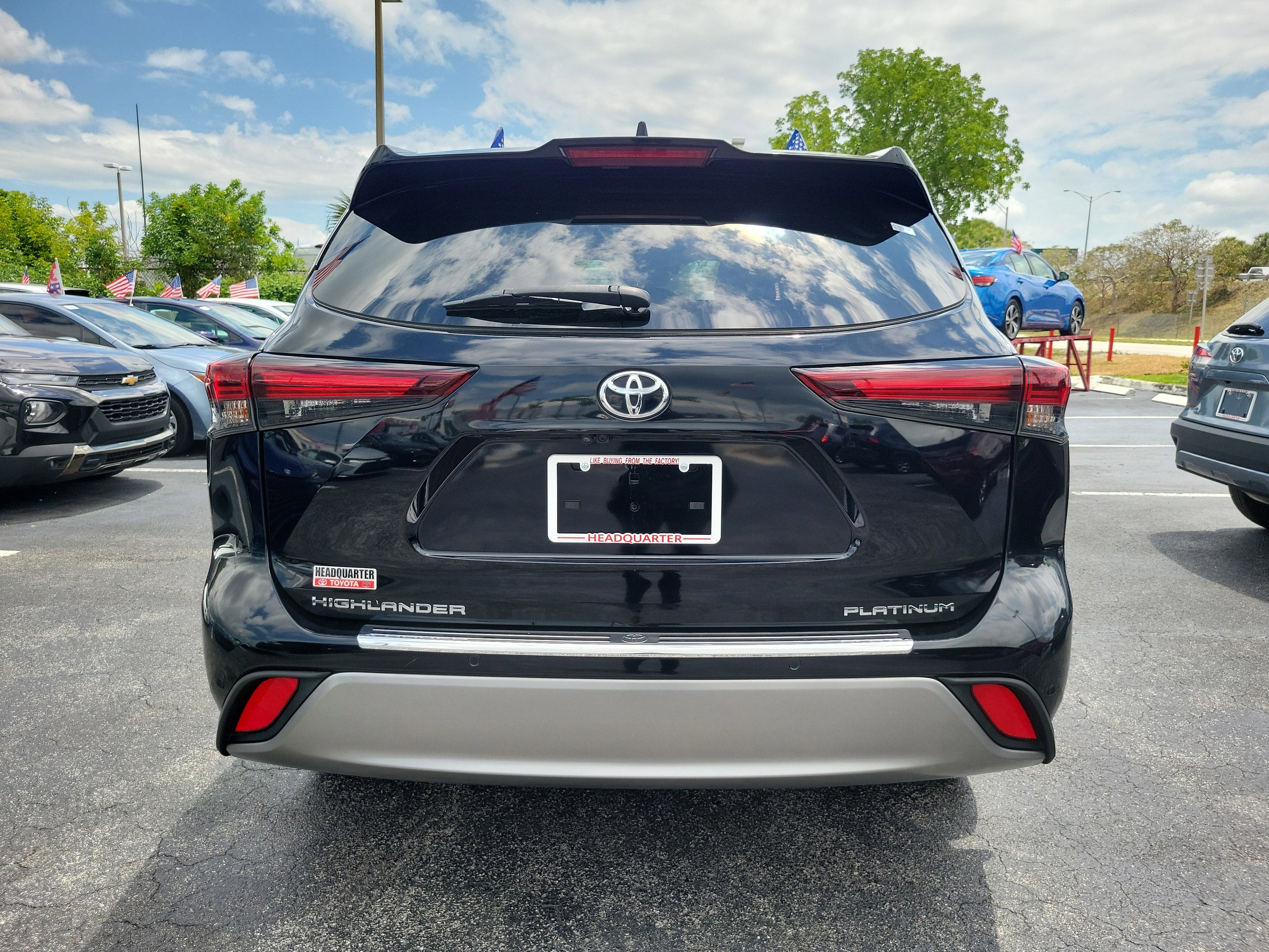 2024 Toyota Highlander LE