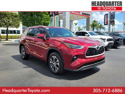 2026 Toyota Highlander Base